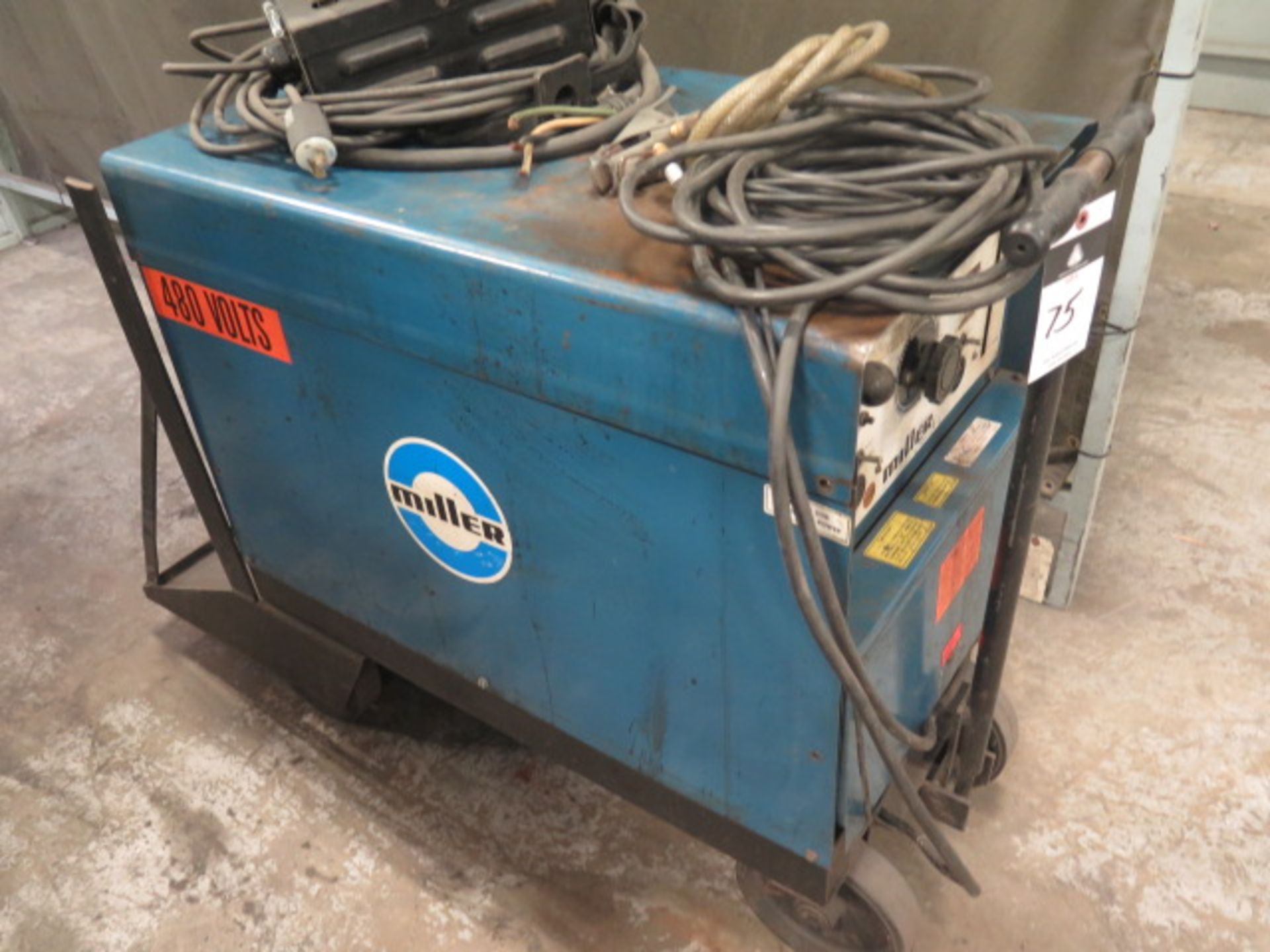 Miller Dialarc HF AC/DC Gas Tungsten Arc or Shieleded Metal Arc welding Power Source s/n JA452369 - Image 2 of 4