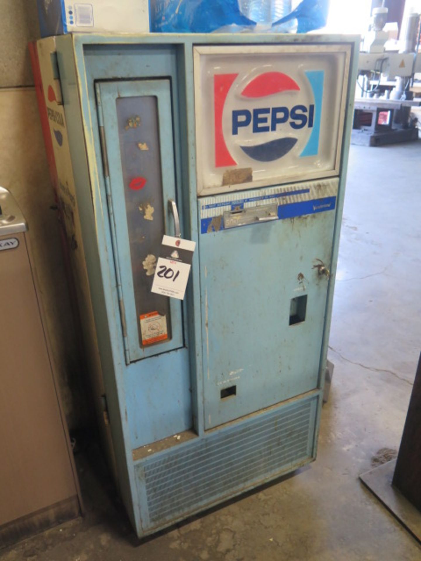 Vendorlator Pepsi Machine