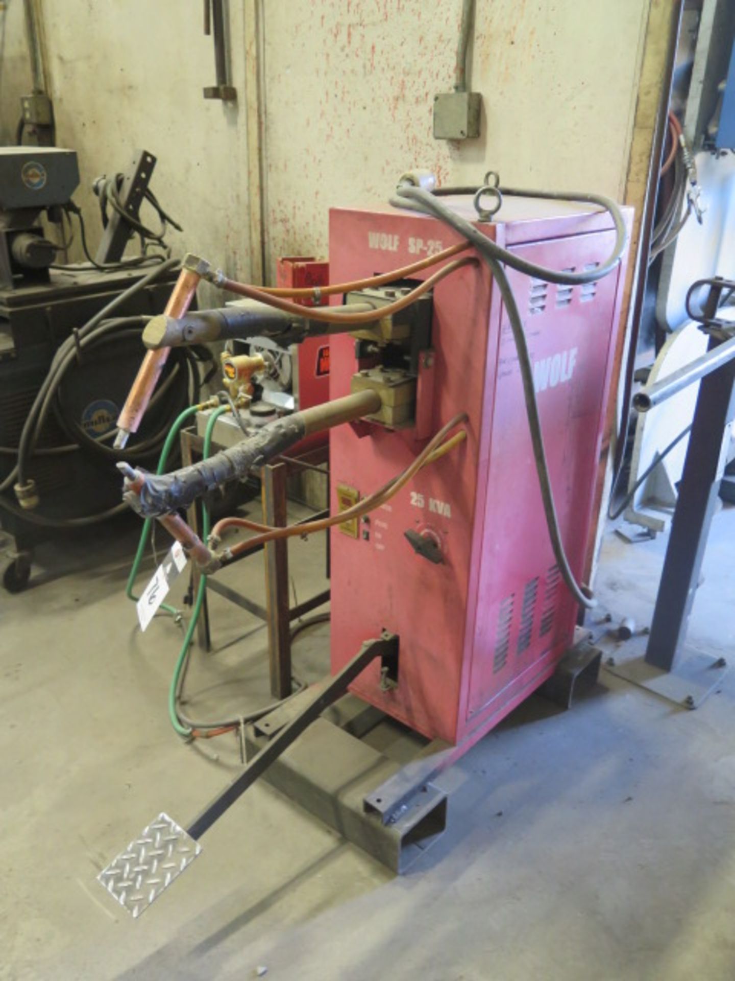 Wolf mdl. SP-25 25kVA x 19" Spot Welder w/ WeldTec Cooler