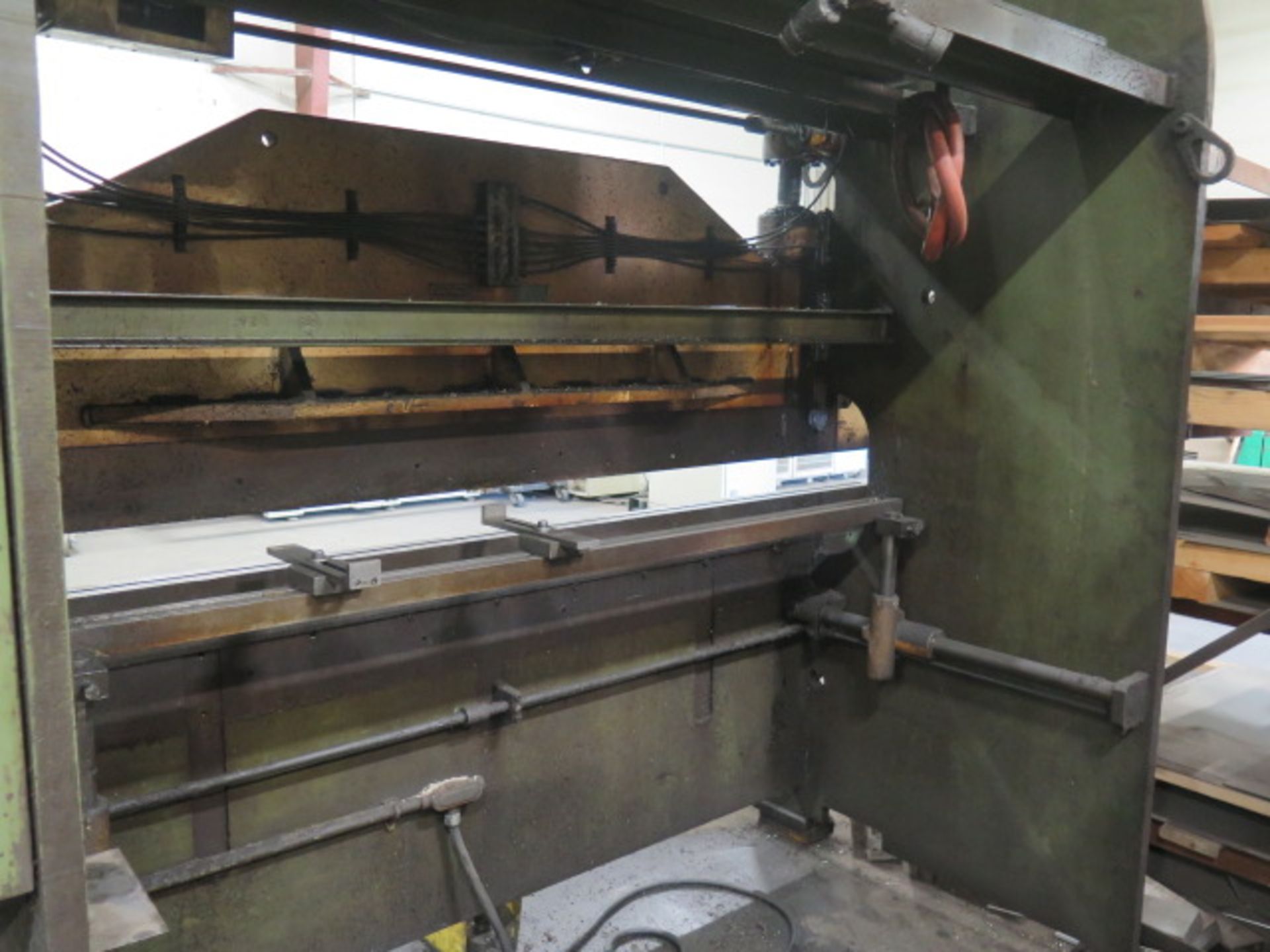 DiAcro 55-8 55 Ton x 8' Hydra-Power Press Brake s/n 65509752 w/ Manual Back Gage, 100" Bed Length, 8 - Image 6 of 9