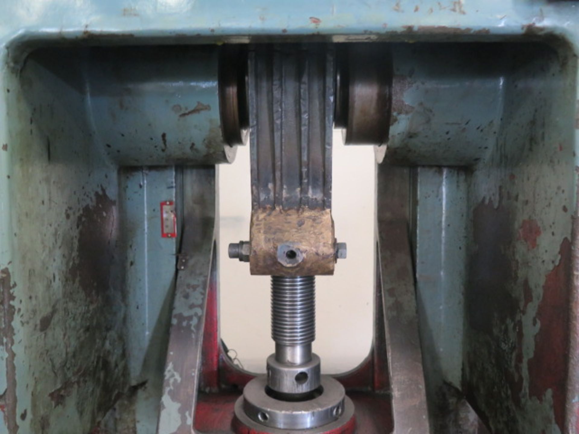 Hidaka FLS-25 25 Ton High Speed Stamping Press w/ Wintriss Clutch and Brake Controls, Die - Image 8 of 10