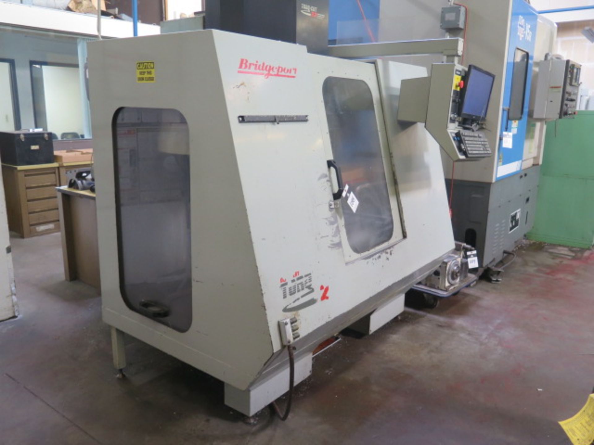 Bridgeport Discovery Torq-Cut 22 CNC Vertical Machining Center s/n TC/22-106 w/ Bridgeport DX-32 - Image 3 of 11