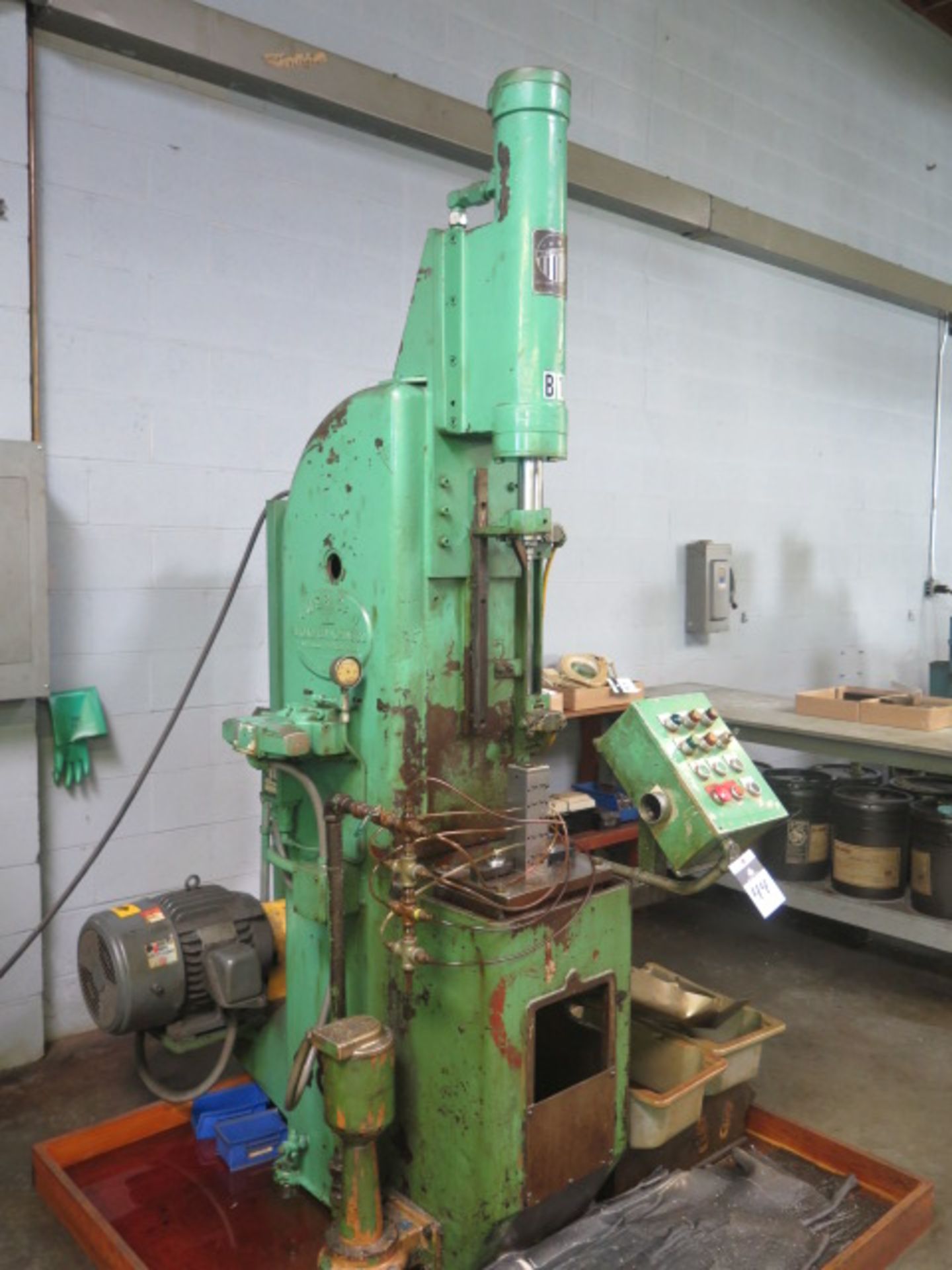 American Broach & Machine Type V-1 ½-4 4 Ton Hydraulic Vertical Broaching Machine s/n 2998 w/ 8” x - Image 2 of 7