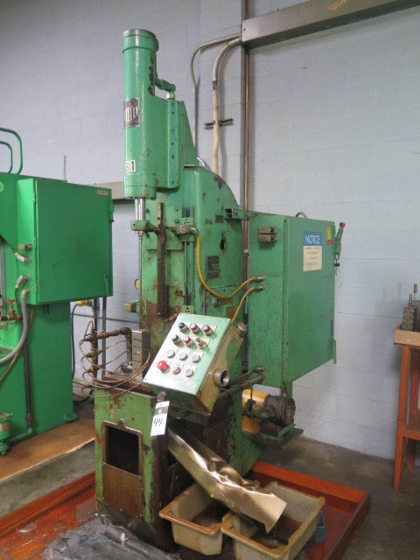 American Broach & Machine Type V-1 ½-4 4 Ton Hydraulic Vertical Broaching Machine s/n 2998 w/ 8” x - Image 3 of 7