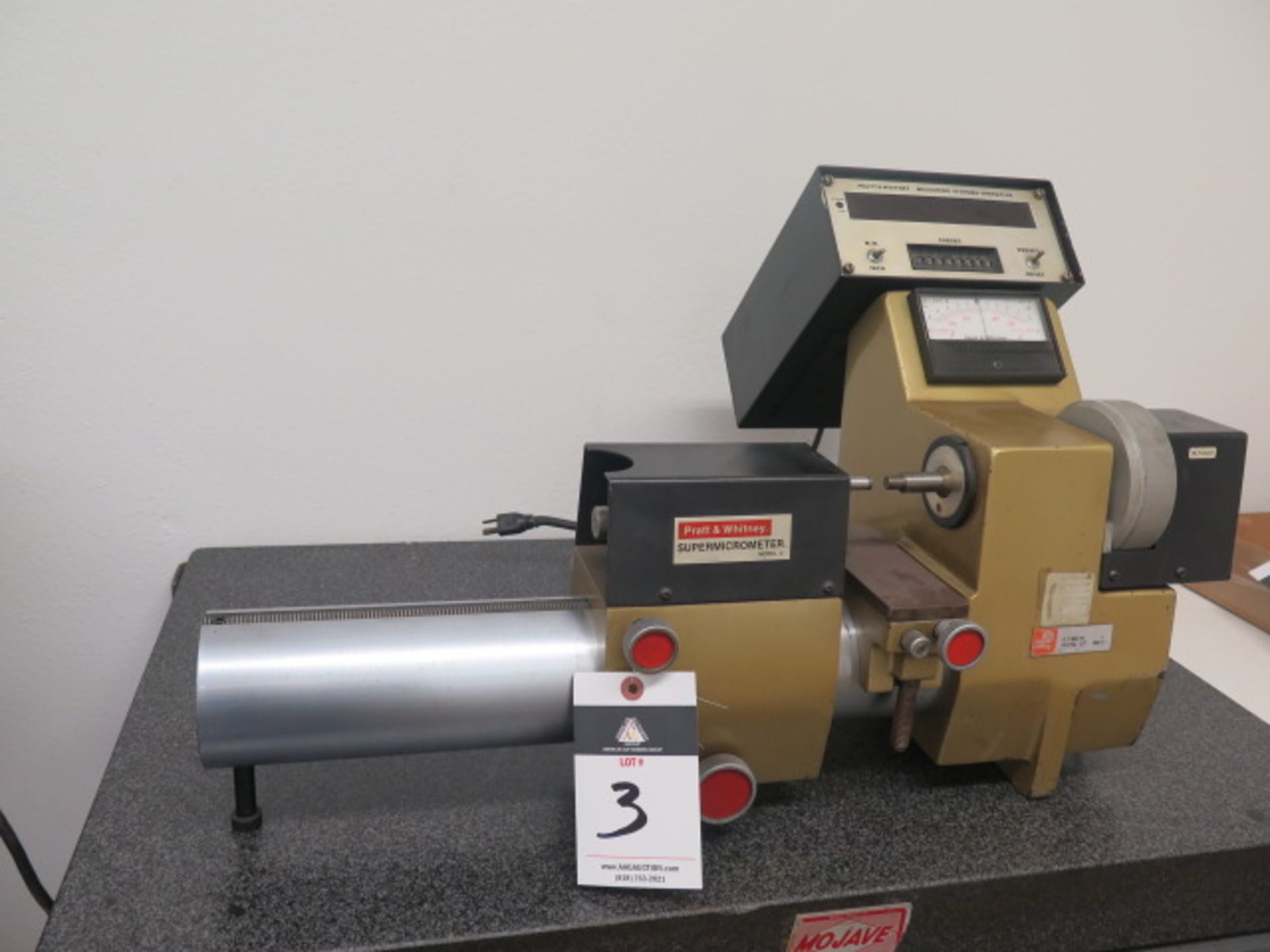 Pratt & Whitney mdl. C Super Micrometer w/ Pratt & Whitney DRO