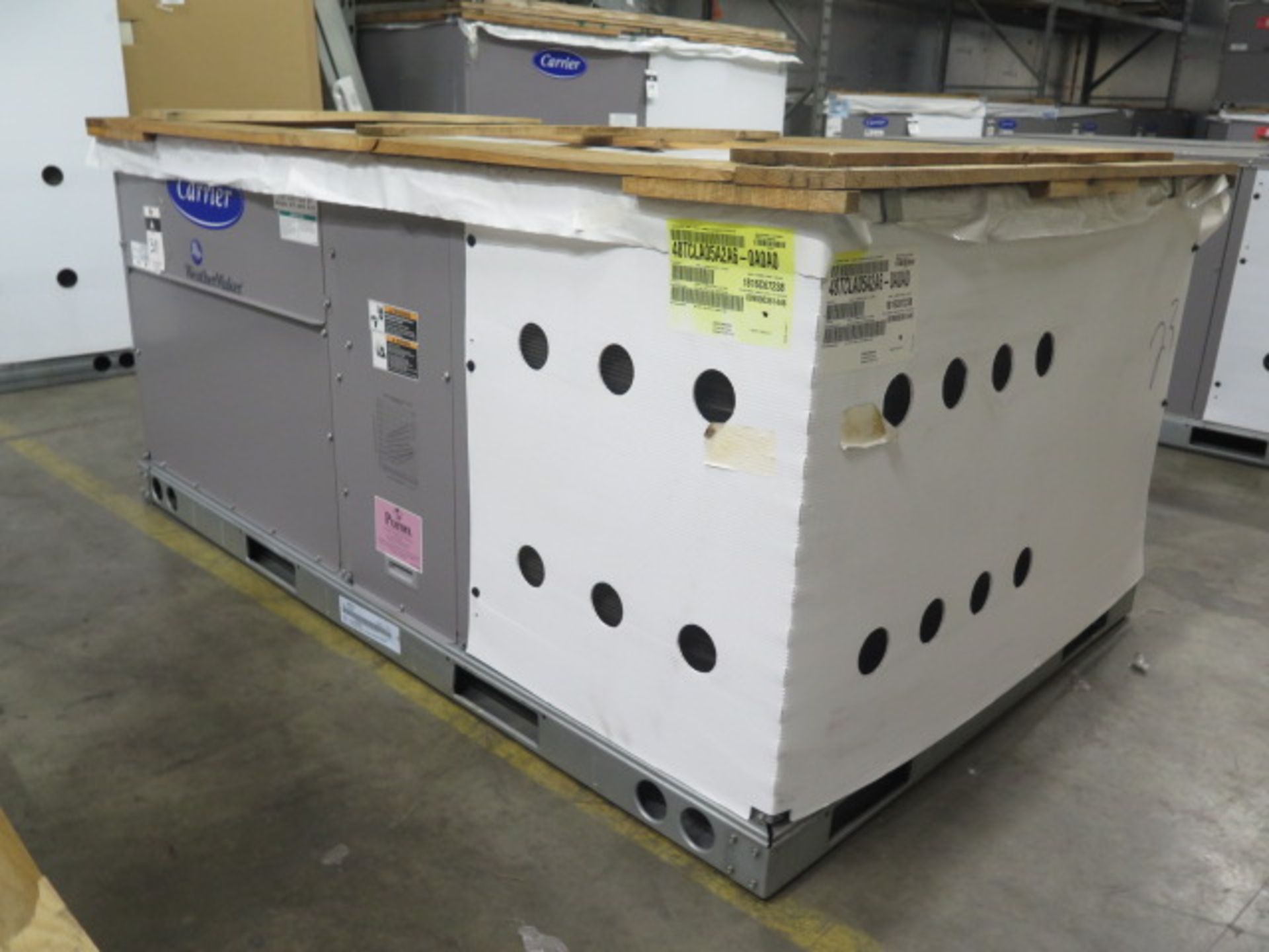Carrier “Weather Maker” 48TCLA05A2A6-0A0A0 4 Ton Gas Electric Unit - Image 3 of 5