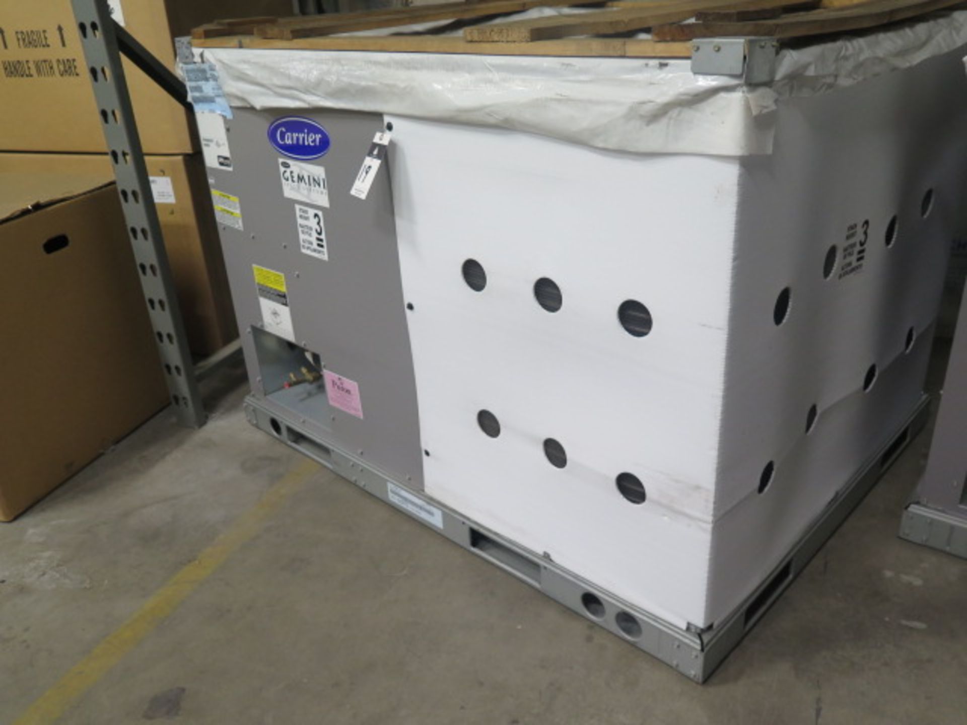 Carrier “Gemini Split Systems” 38AUQB08A0A6-0A0C0 7.5 Ton Dual Voltage Heat Pump Air Conditioners, - Image 2 of 9