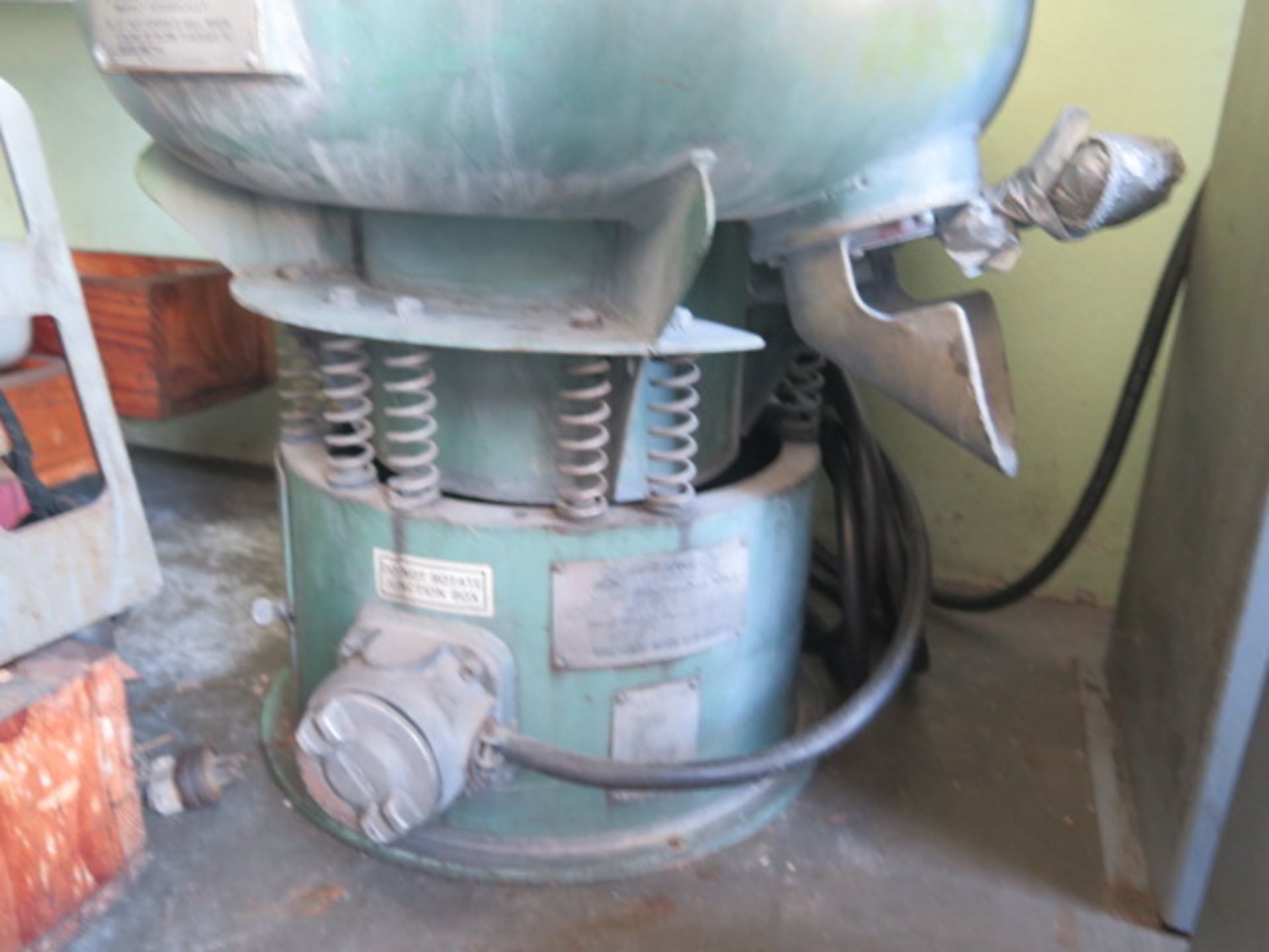 Sweco “Vibro-Energy Finishing Mill” mdl. FM-1HA Media Tumbler s/n 1FM-573-45 - Image 3 of 4