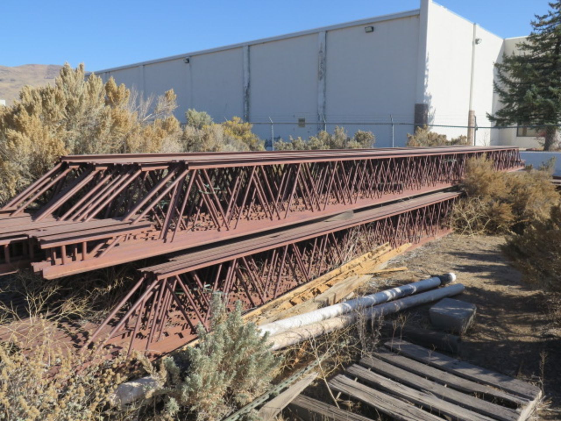 Steel Trusses and Supports for Tilt-Up Building