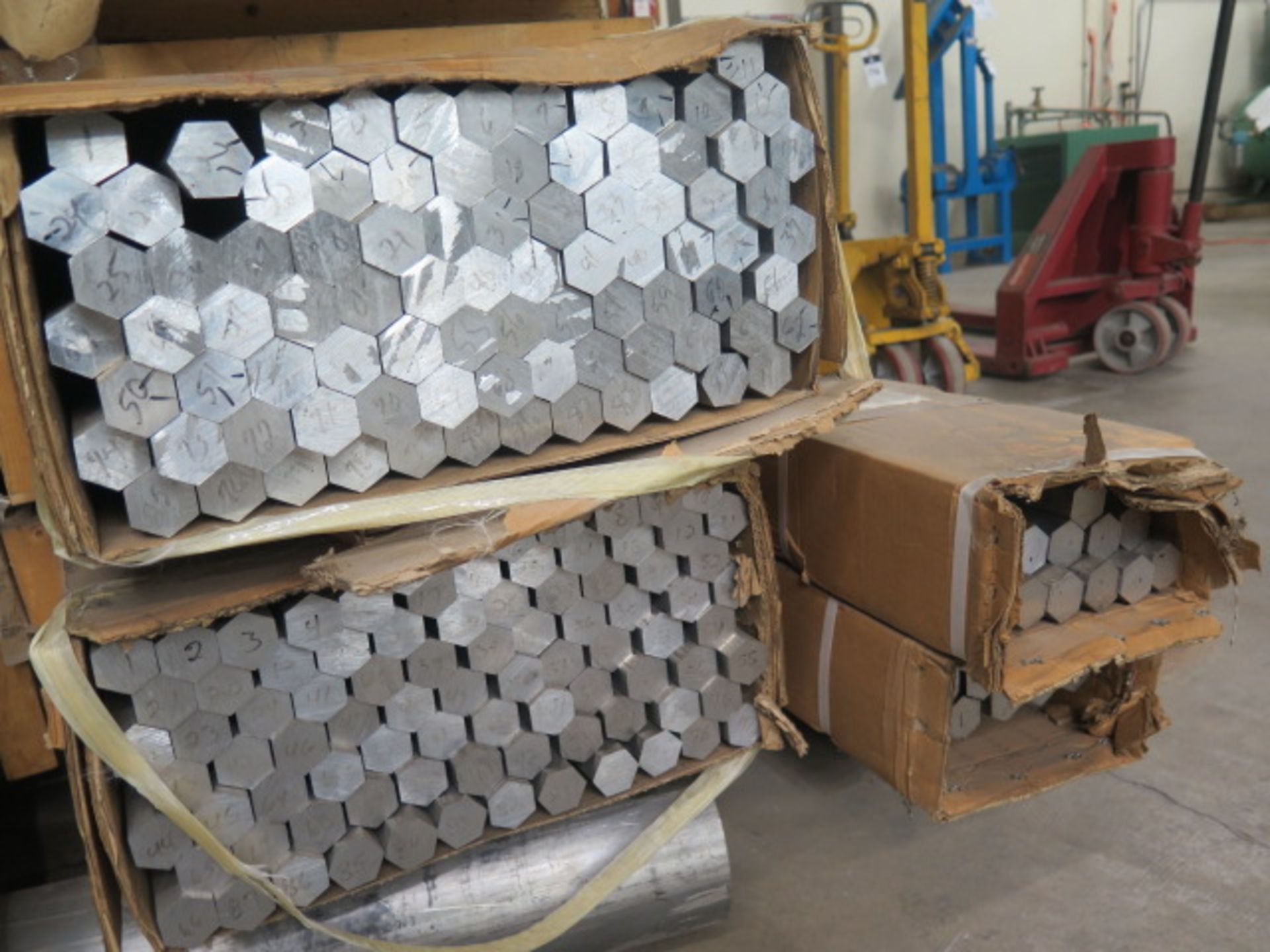 Large Quantity of Aluminum and Stainless Steel Round, Rectangular and Hex Bar Stock, Cut Machine - Image 7 of 15