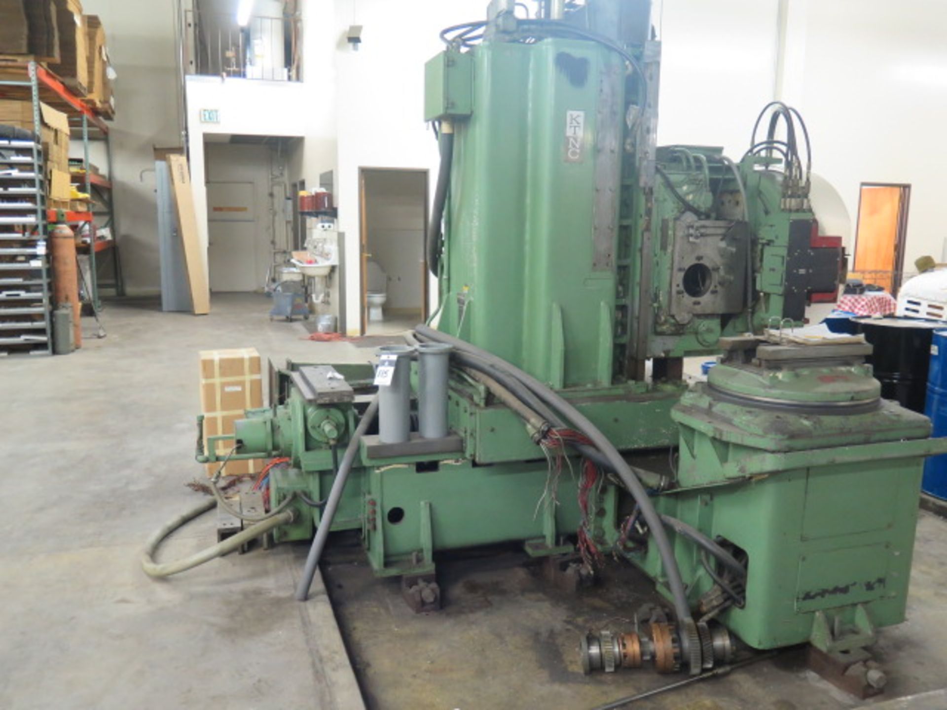 Kearney & Trecker Milwaukee-Matic / KTNC Multi Pallet NC Sliding Column Horizontal Boring Mill s/n