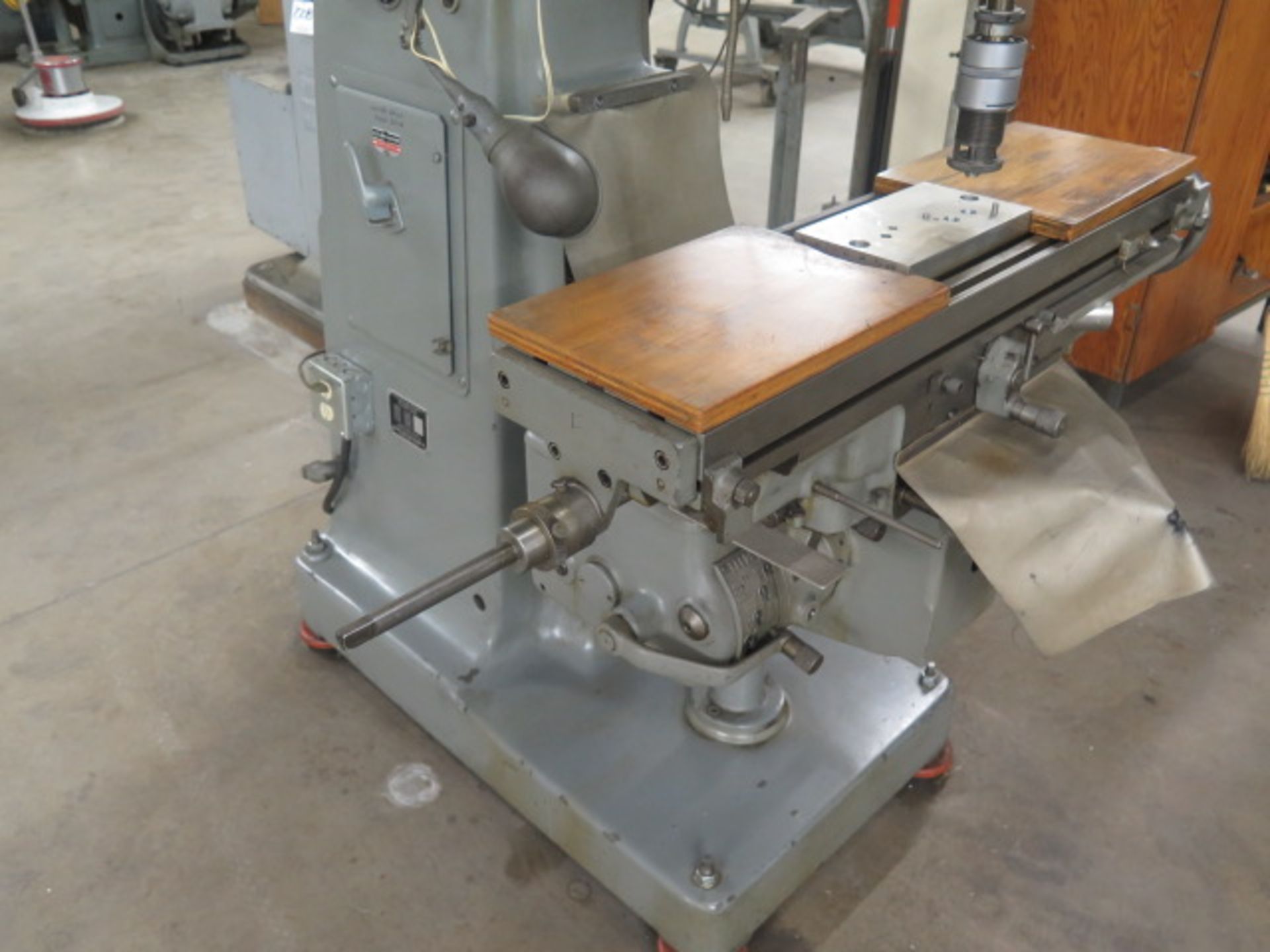 Gorton No. 8 ½ D Vertical Mill s/n 35931 w/ 2Hp Motor, 6-Speeds, Power Feeds, 9 ¼” x 34” Table - Image 4 of 8