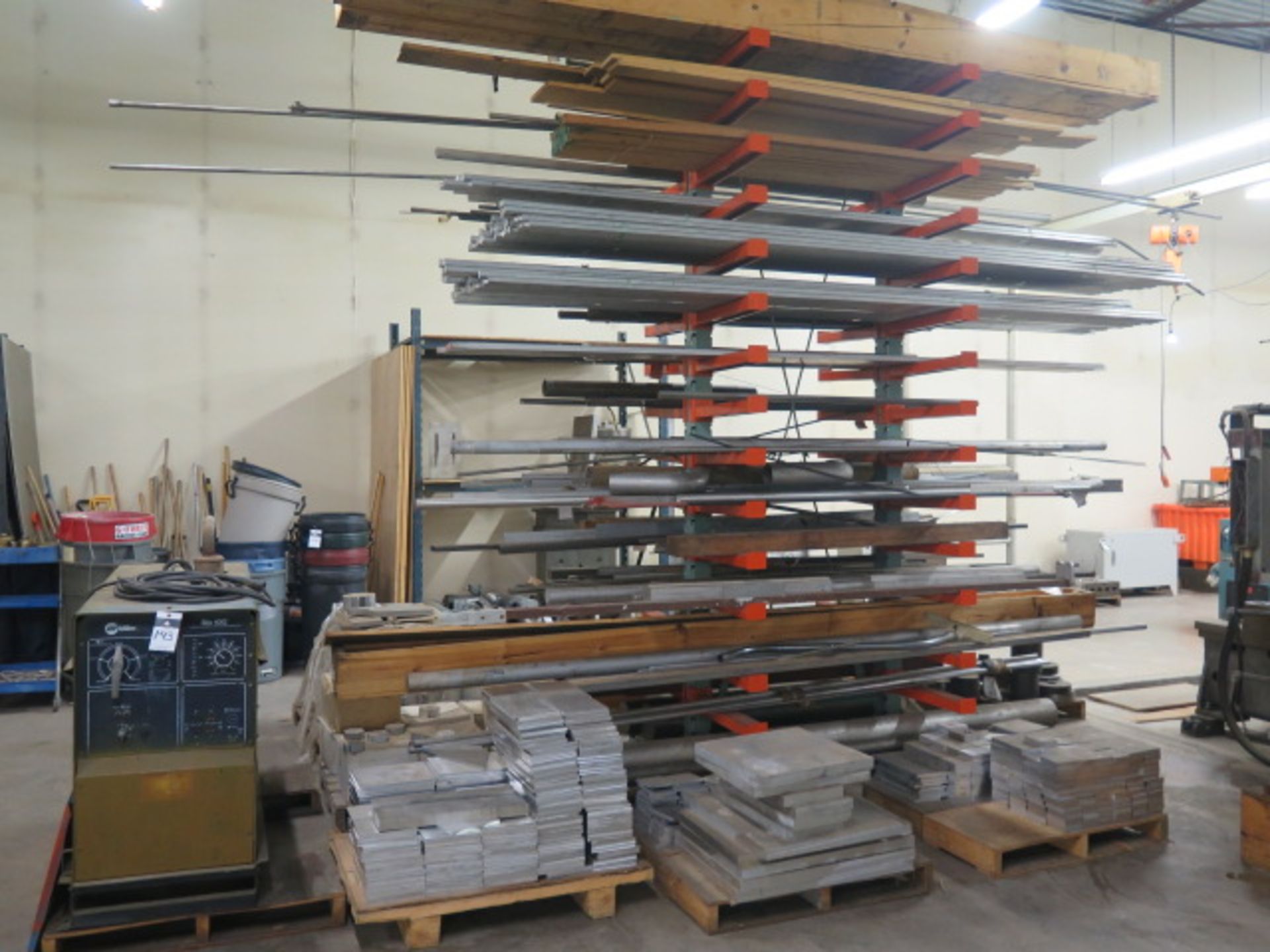 Aluminum Bar Stock, Stainless and Cres Bar Stock, Aluminum Plate and Extruded Blanks