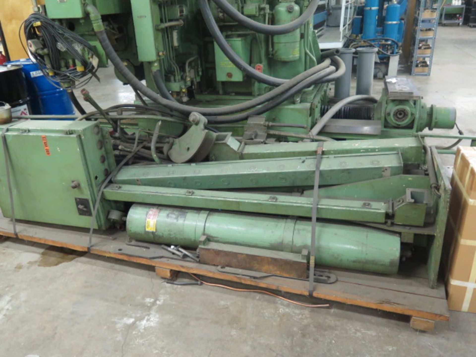 Kearney & Trecker Milwaukee-Matic / KTNC Multi Pallet NC Sliding Column Horizontal Boring Mill s/n - Image 6 of 6