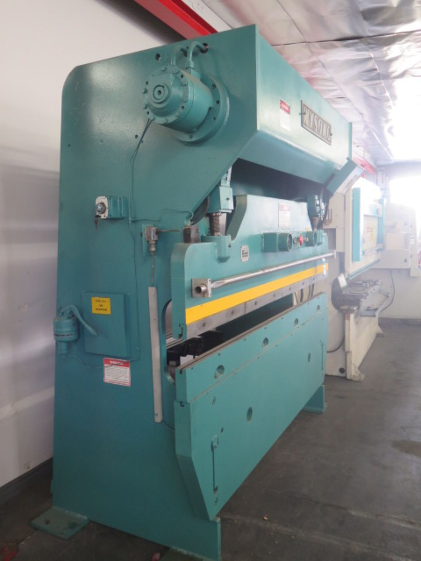 Wysong H-55-6 55 Ton x 6’ CNC Press Brake s/n HPB21-107 w/ Autogauge CNC99 Controls and Back - Bild 3 aus 11