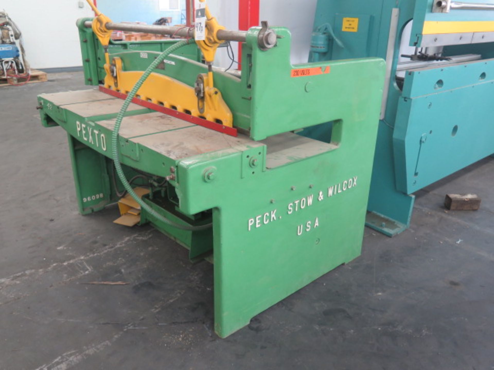 Pexto G-52A 16GA x 52" Hydraulic Deep Throat Power Shear s/n K-6571 w/ Manual Back Gage, 18 1/2" Thr - Image 2 of 8