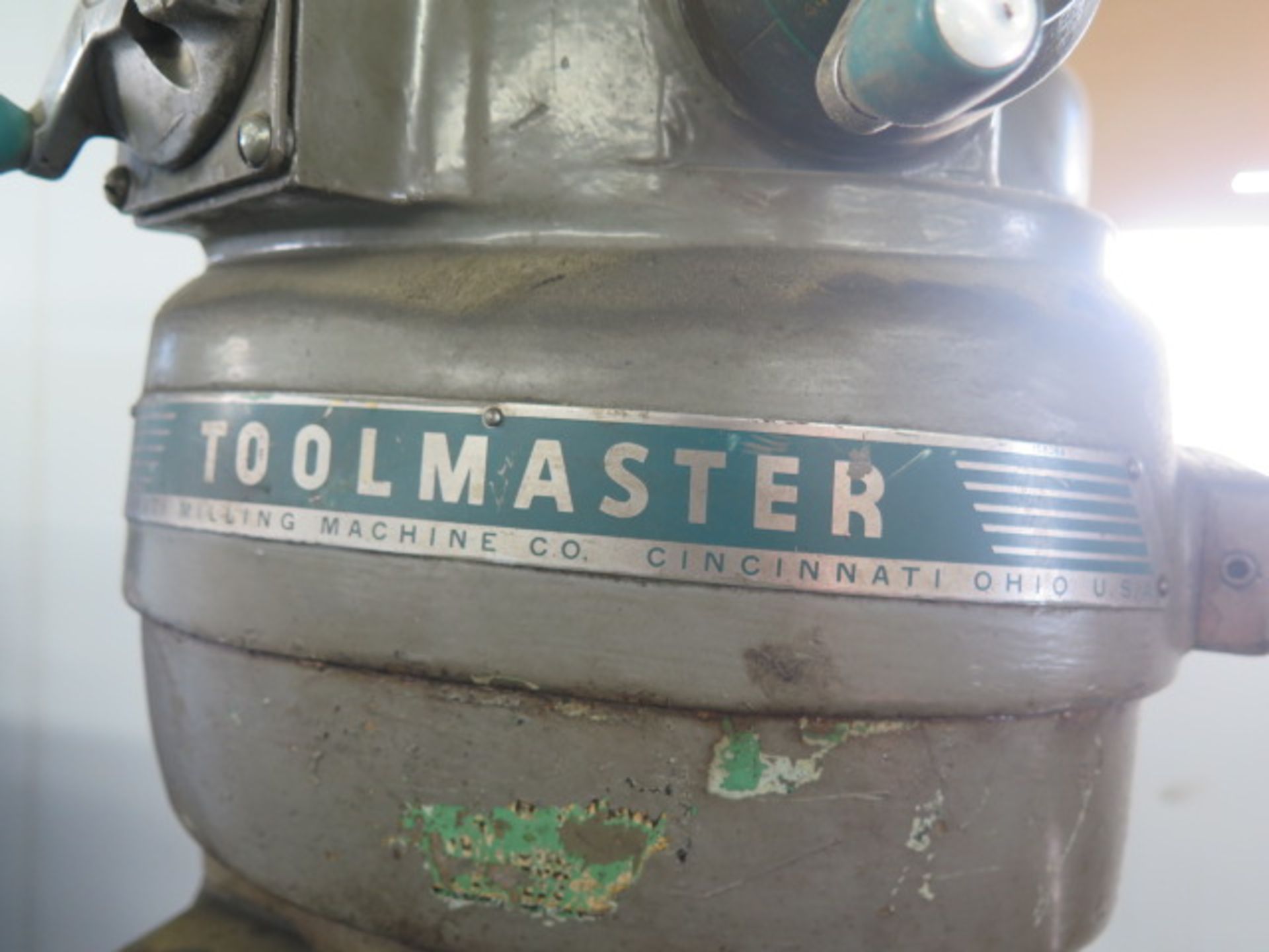 Cincinnati "Toolmaster" Vertical Mill w/ Dial Change RPM, Power Feeds. 10" x 42" Table. 6" Angle-Loc - Bild 3 aus 8