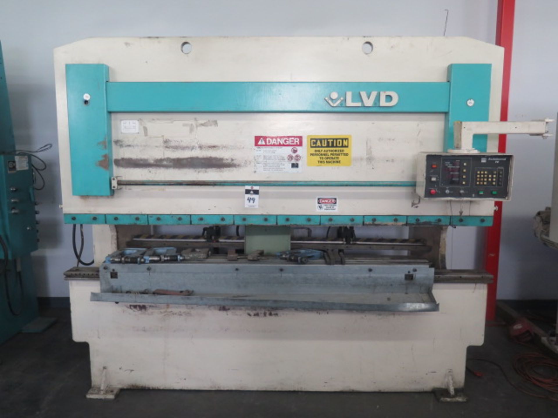 LVD Type 65JS08 65 Ton x 98” CNC Press Brake s/n 16374 w/ Hurco Autobend IV Controls and Back
