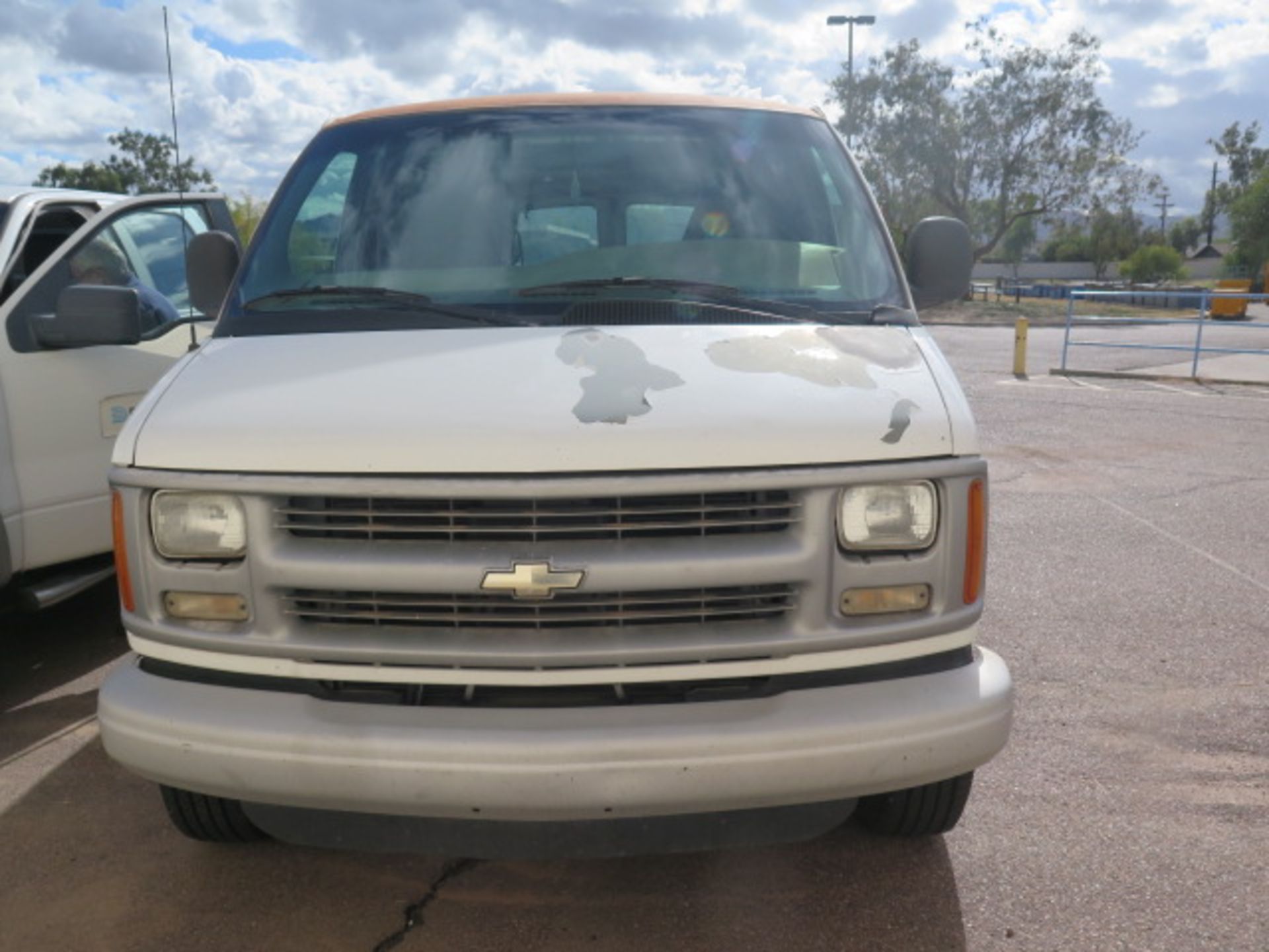 2000 Chevrolet 2500 Cargo Van Lisc CB43303 w/ Gas Engine, Automatic Trans, AC, 108,882 Miles, VIN# - Image 2 of 10