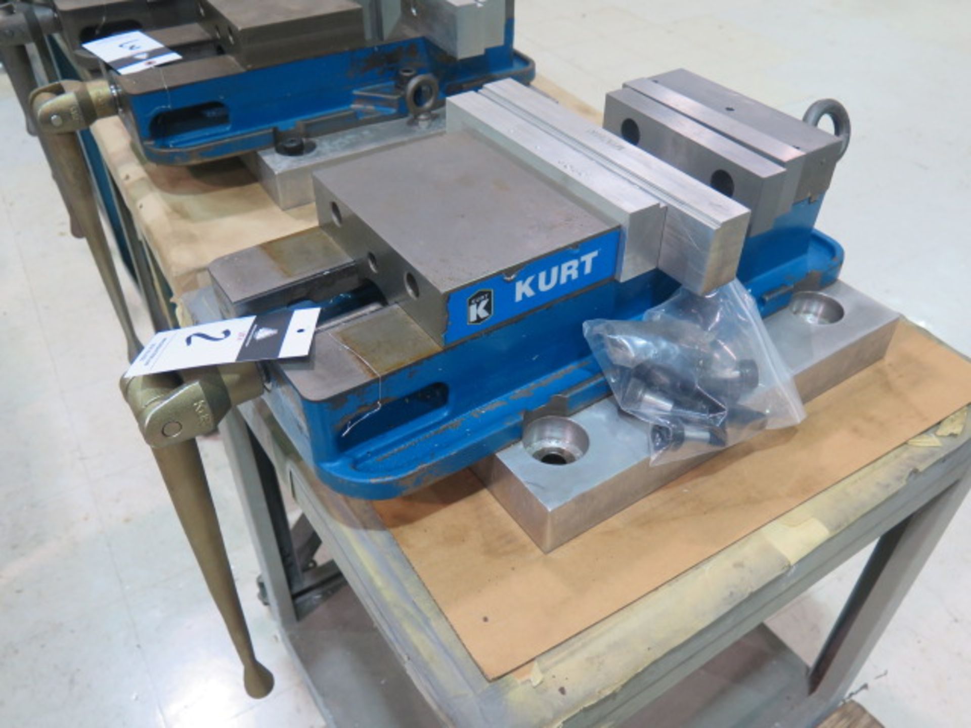 Kurt 8" Angle-Lock Vise