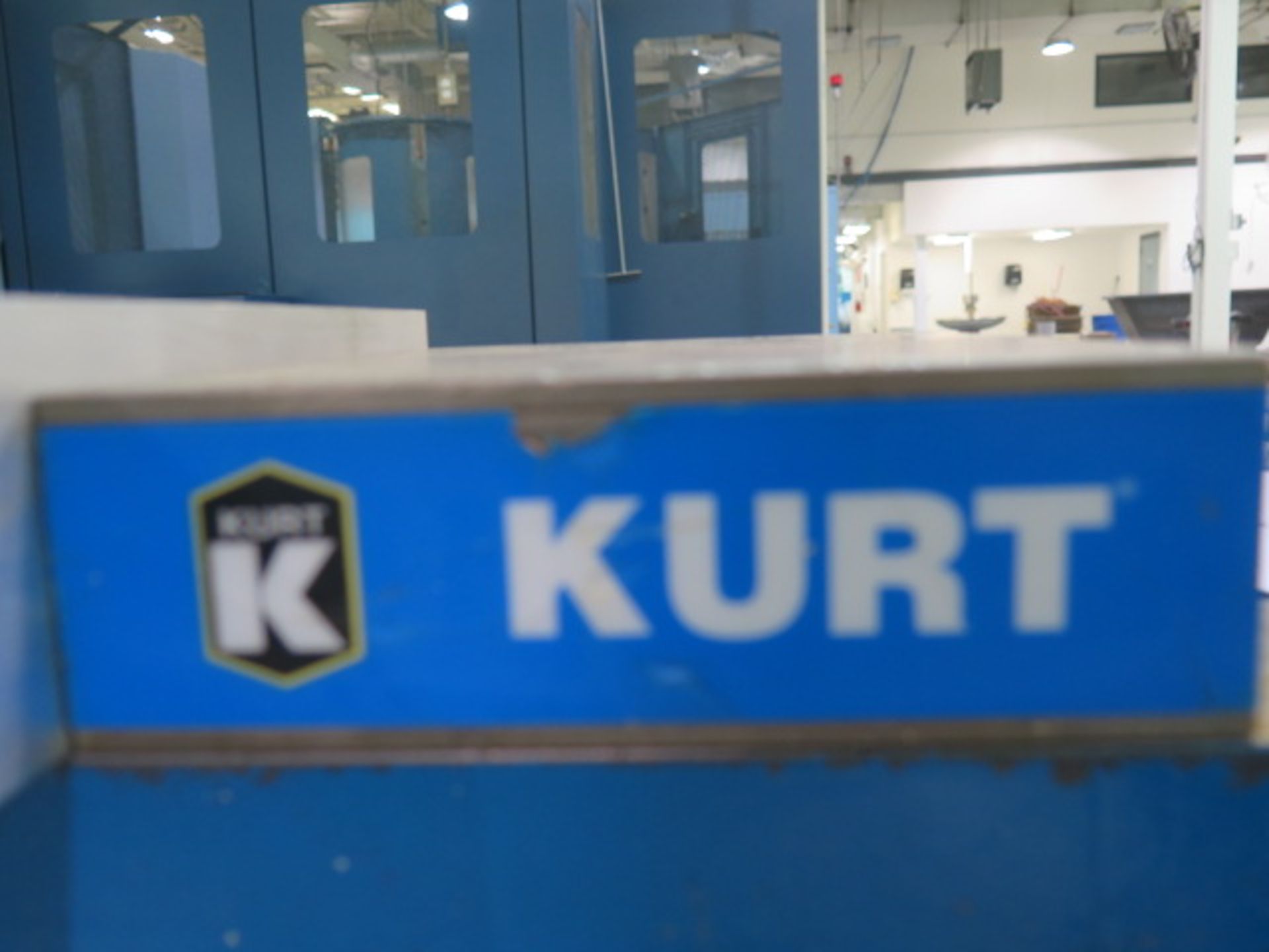 Kurt 8" Angle-Lock Vise - Image 3 of 3