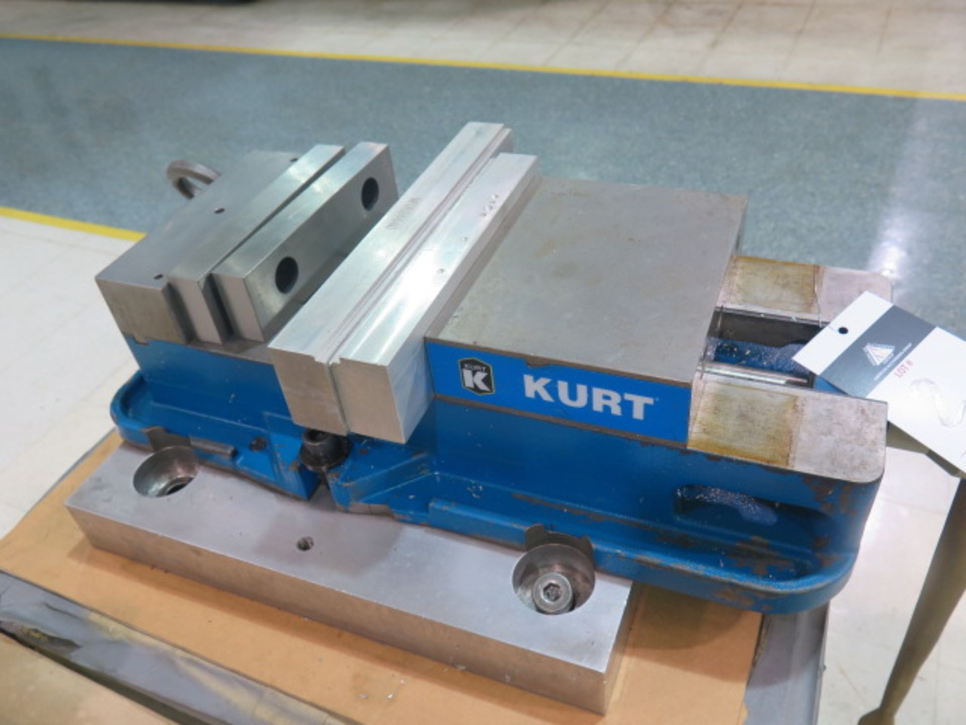 Kurt 8" Angle-Lock Vise - Image 2 of 3