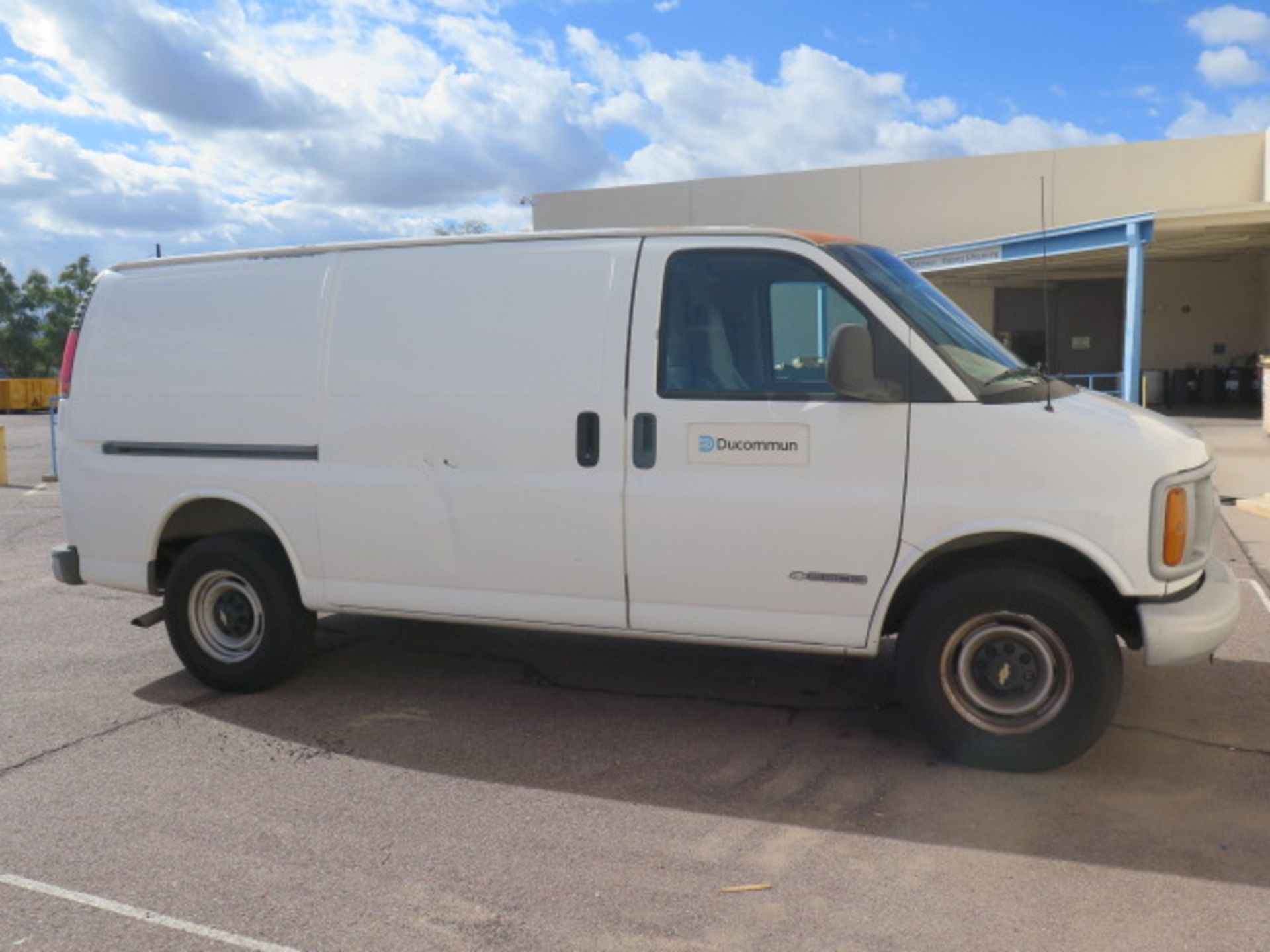 2000 Chevrolet 2500 Cargo Van Lisc CB43303 w/ Gas Engine, Automatic Trans, AC, 108,882 Miles, VIN# - Image 5 of 10