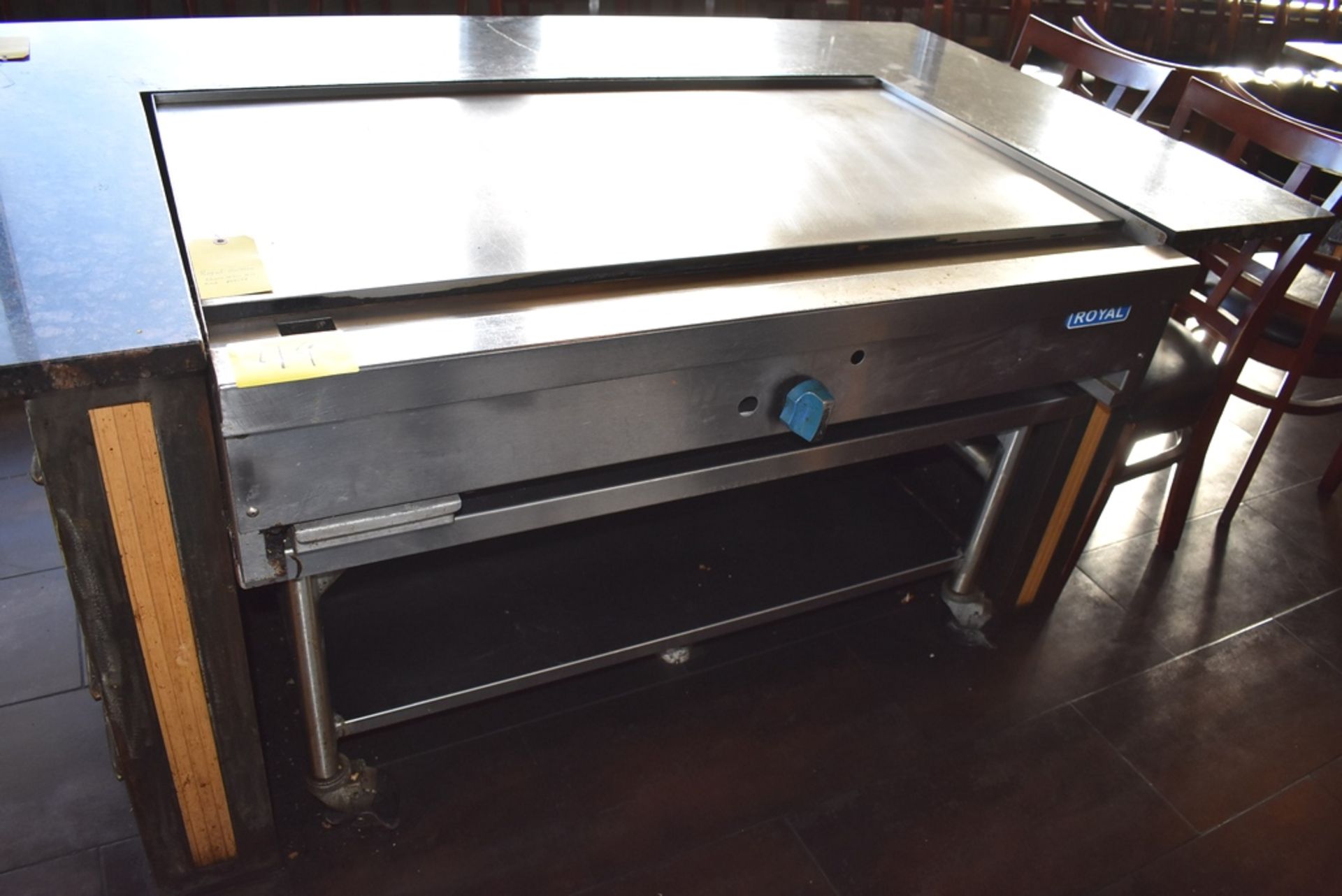 ROYAL 48" X 24" 33,000 BTU RTY-48 NATURAL GAS TEPPAN-YAKI PORTABLE GRIDDLE