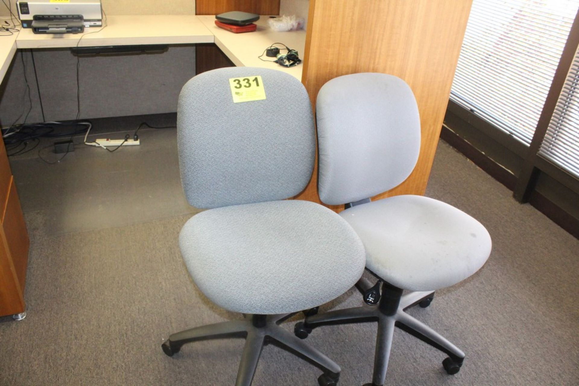 LOT 2 ASSORTED GREY POSTURE CHAIRS ON CASTERS