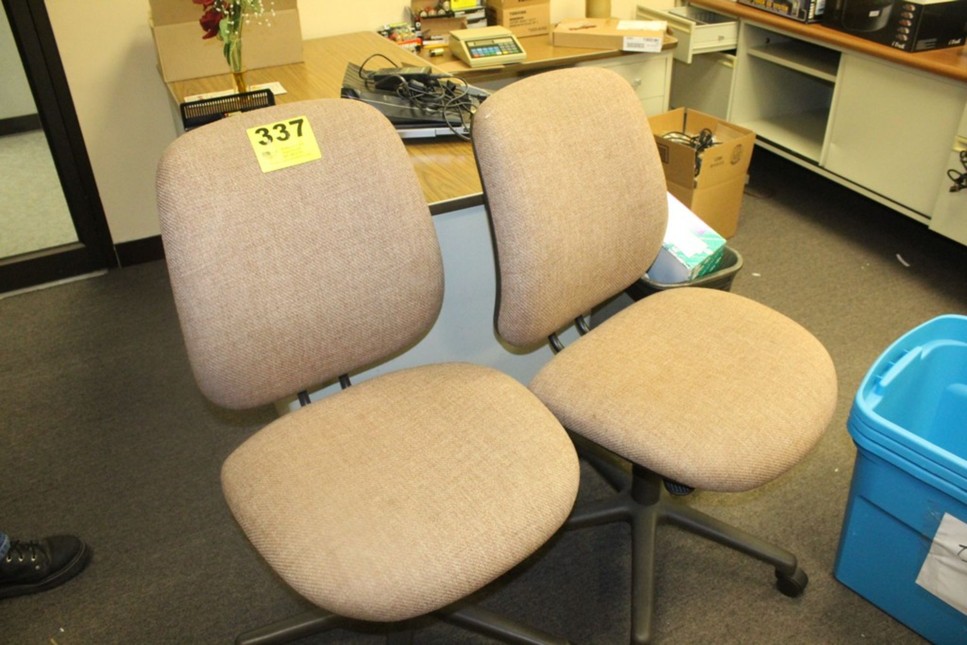 LOT 2 POSTURE CHAIRS (BEIGE)