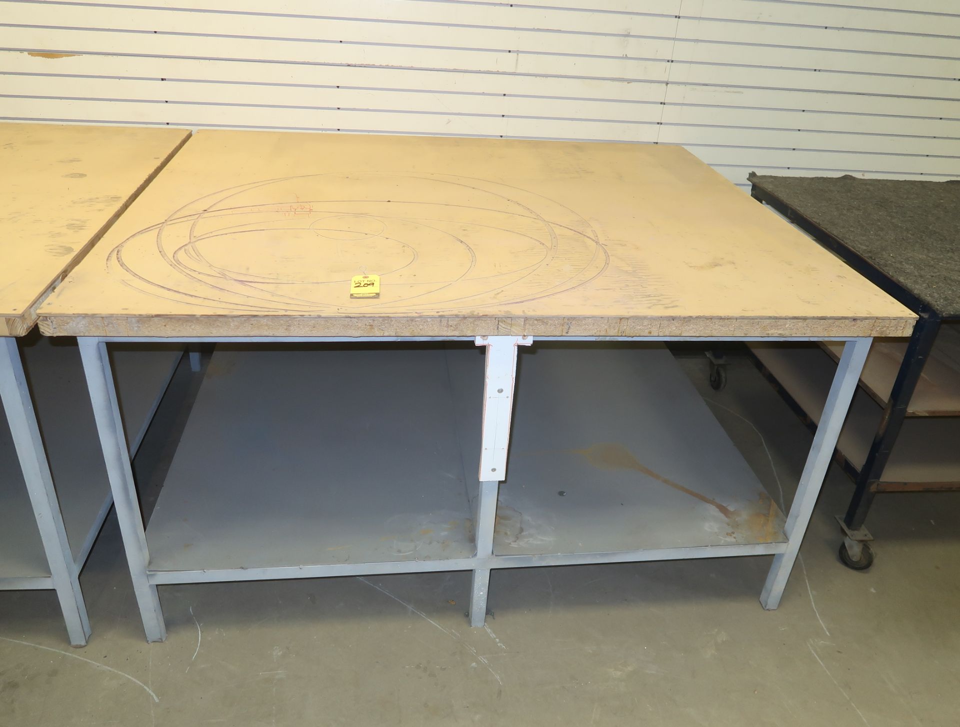 WORK BENCH 5' X 6' X 3'