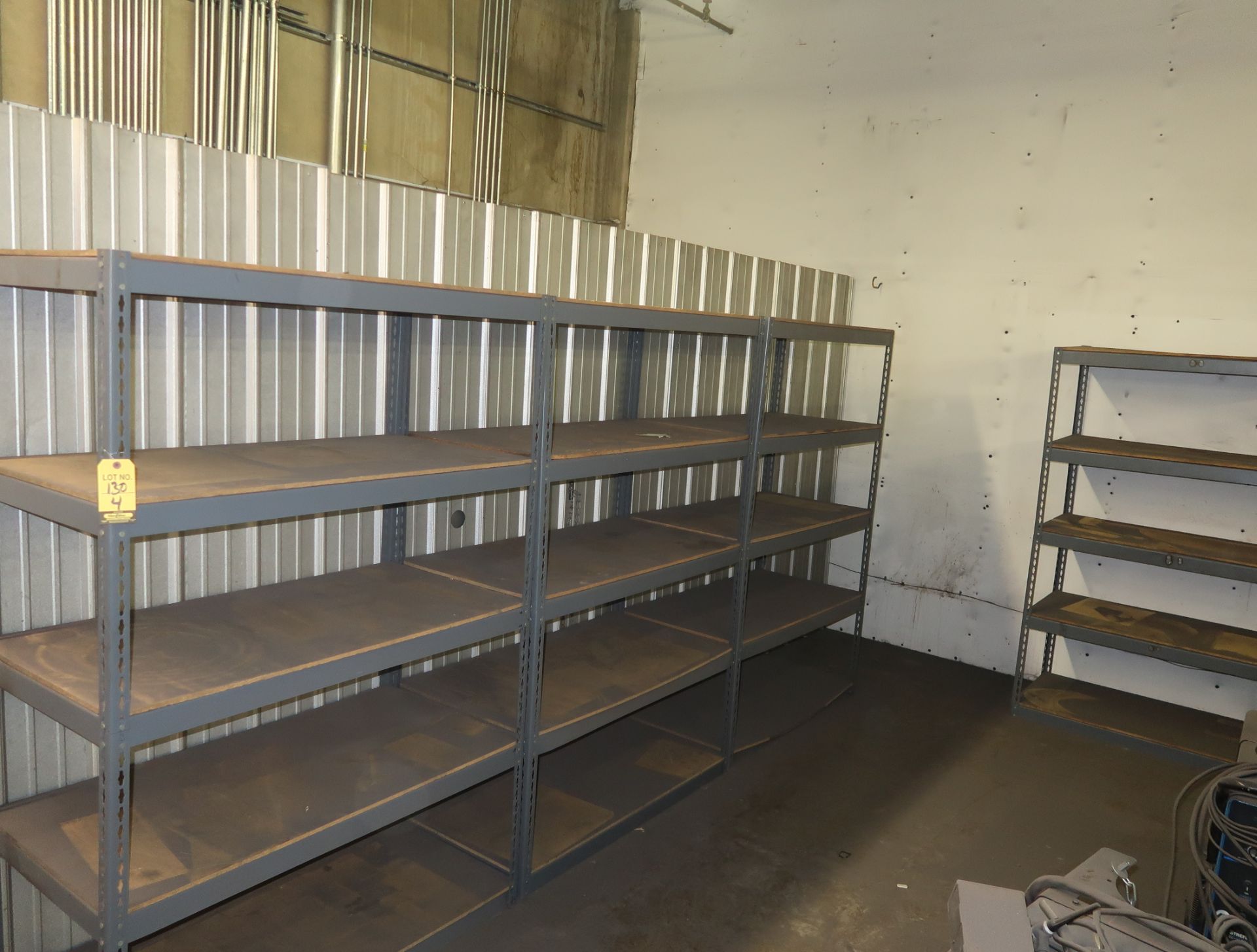 MEDIUM DUTY SHELVING