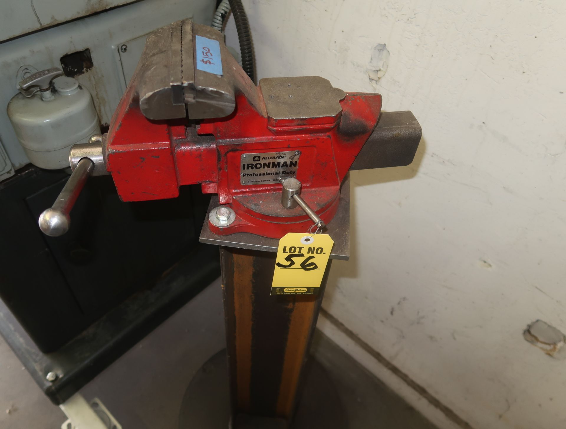 ALL TRADE IRONMAN PROFESSIONAL DUTY VISE W/ STAND