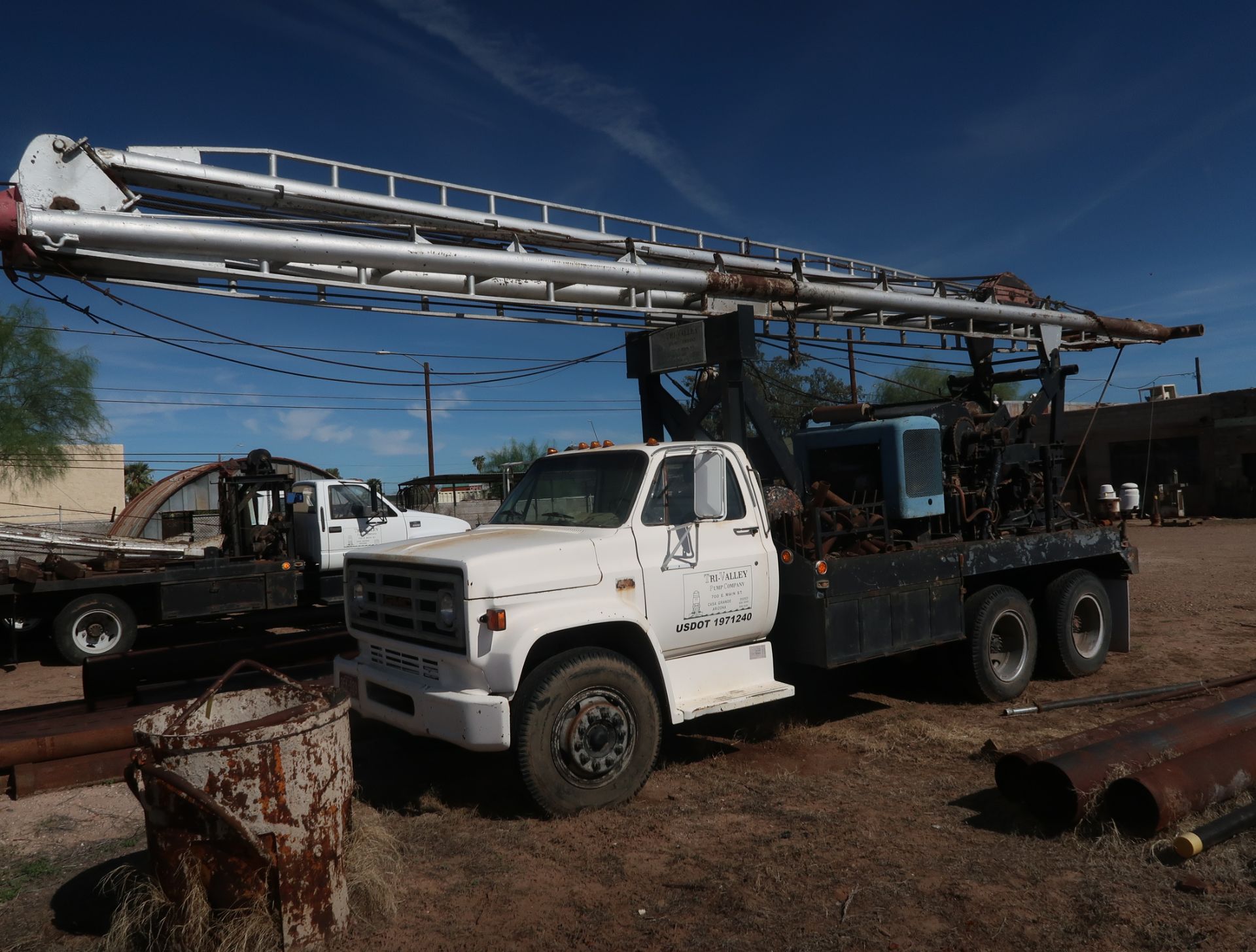 50-TON WICHTEX PUMP PULLER RIG, 30' MAST, 6-LINE, 1500' SAND LINE, MOUNTED ON 1982 GMC TRUCK (