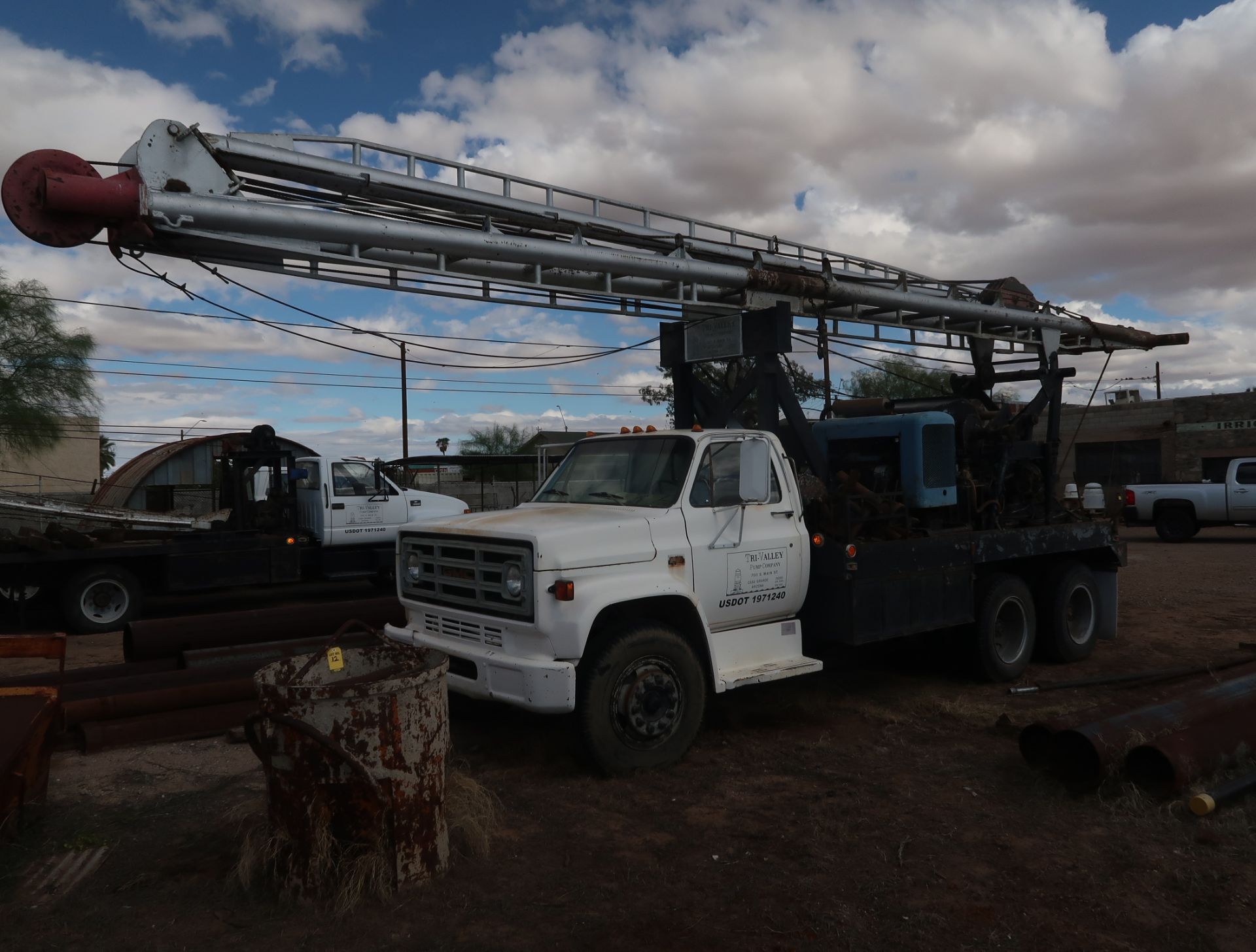 50-TON WICHTEX PUMP PULLER RIG, 30' MAST, 6-LINE, 1500' SAND LINE, MOUNTED ON 1982 GMC TRUCK ( - Image 13 of 13