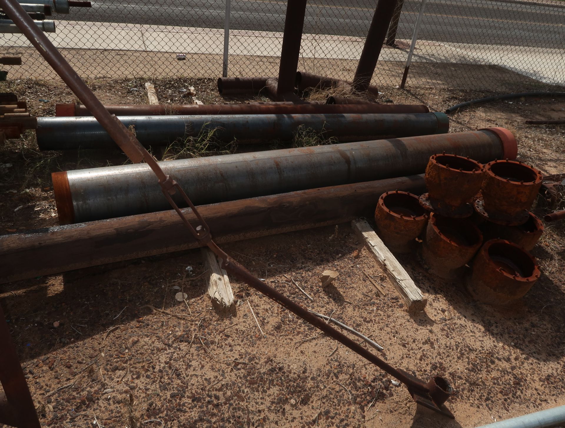 VARIOUS SIZED TUBE & SHAFT THROUGH OUT YARD - Image 4 of 8