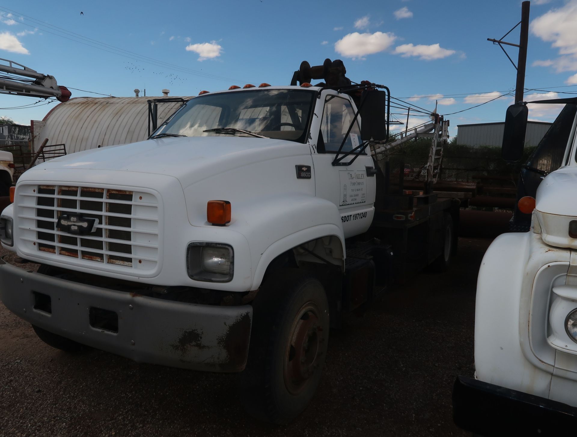 1997 CHEVY C-6500 A FRAME WINCH TRUCK (STANDARD) VIN. 1GBJ7H1P3VJ100920 - Image 6 of 9