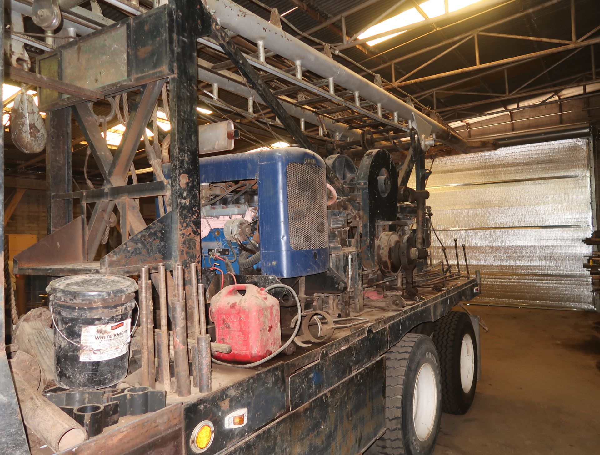 50-TON WICHTEX PUMP PULLER RIG, 30' MAST, 6-LINE, 1500' SAND LINE, MOUNTED ON 2005 INTERNATIONAL, - Image 4 of 13