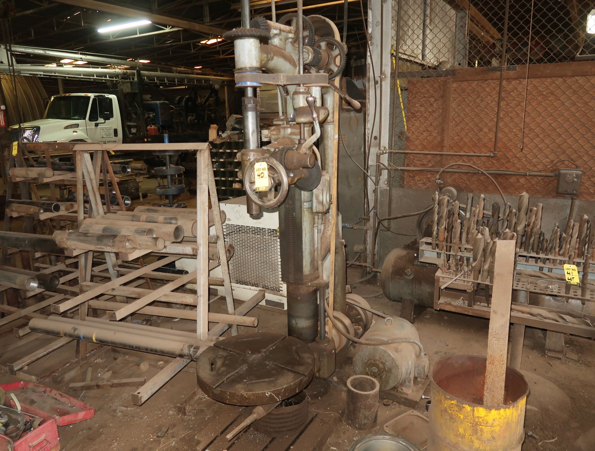 BELT DRIVE DRILL PRESS