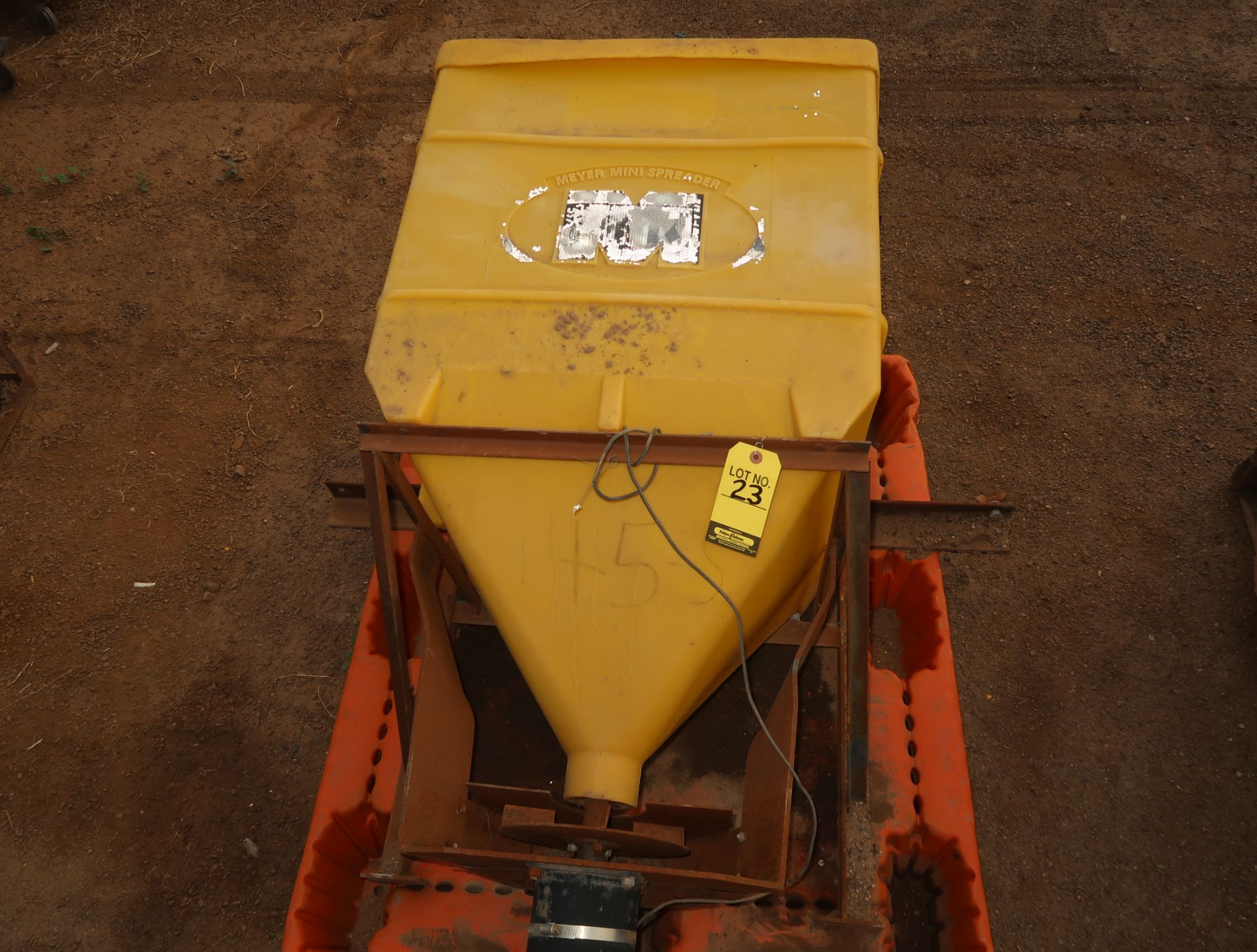 MEYER MINI SPREADER