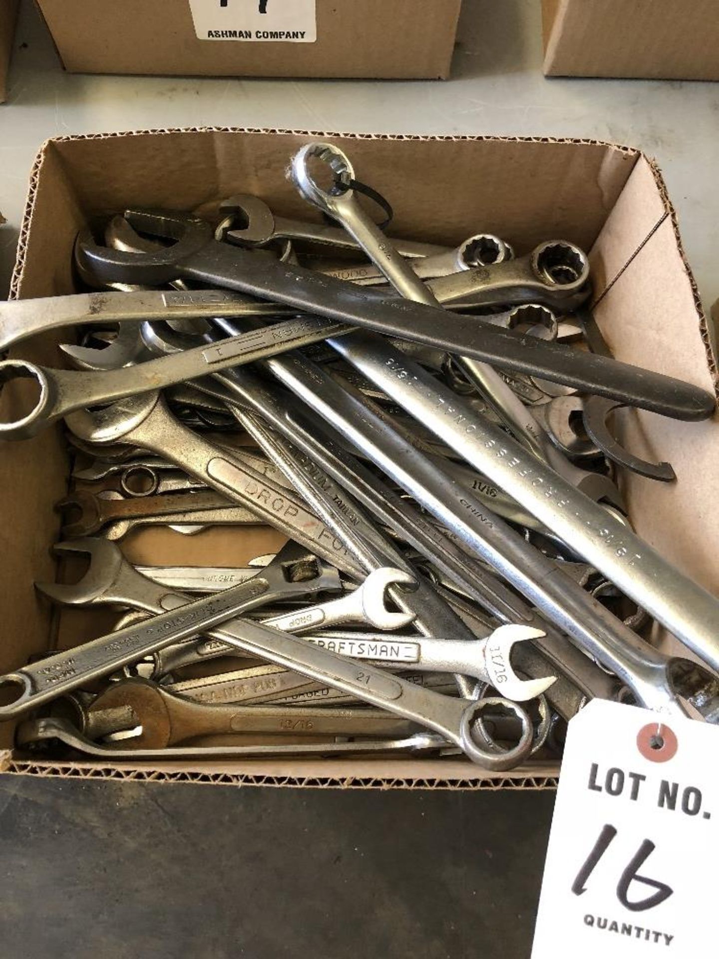 (LOT) OPEN AND BOX END WRENCHESEND WRENCHES