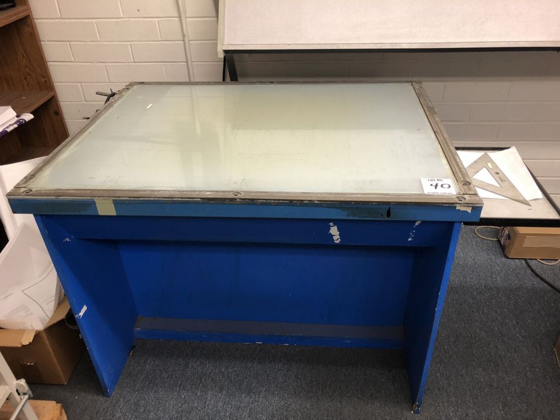 (1) 4’x3’ LIGHT TABLE