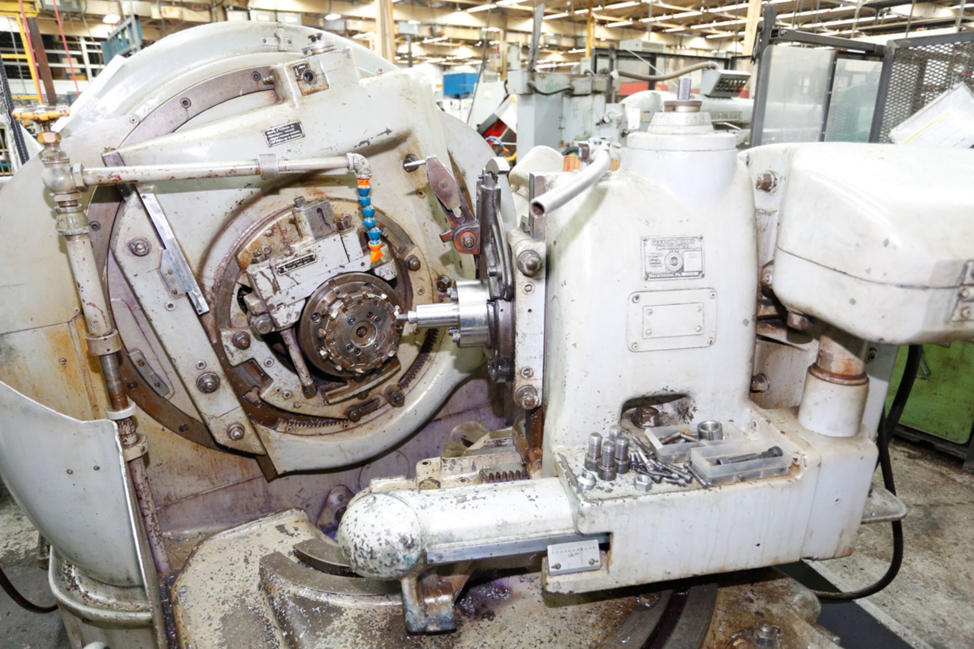 GLEASON SPIRAL BEVEL GEAR GENERATORS, S/N: 24624, W/ ASSORTED CHANGE GEARS & CABINET (520I) - Image 4 of 5