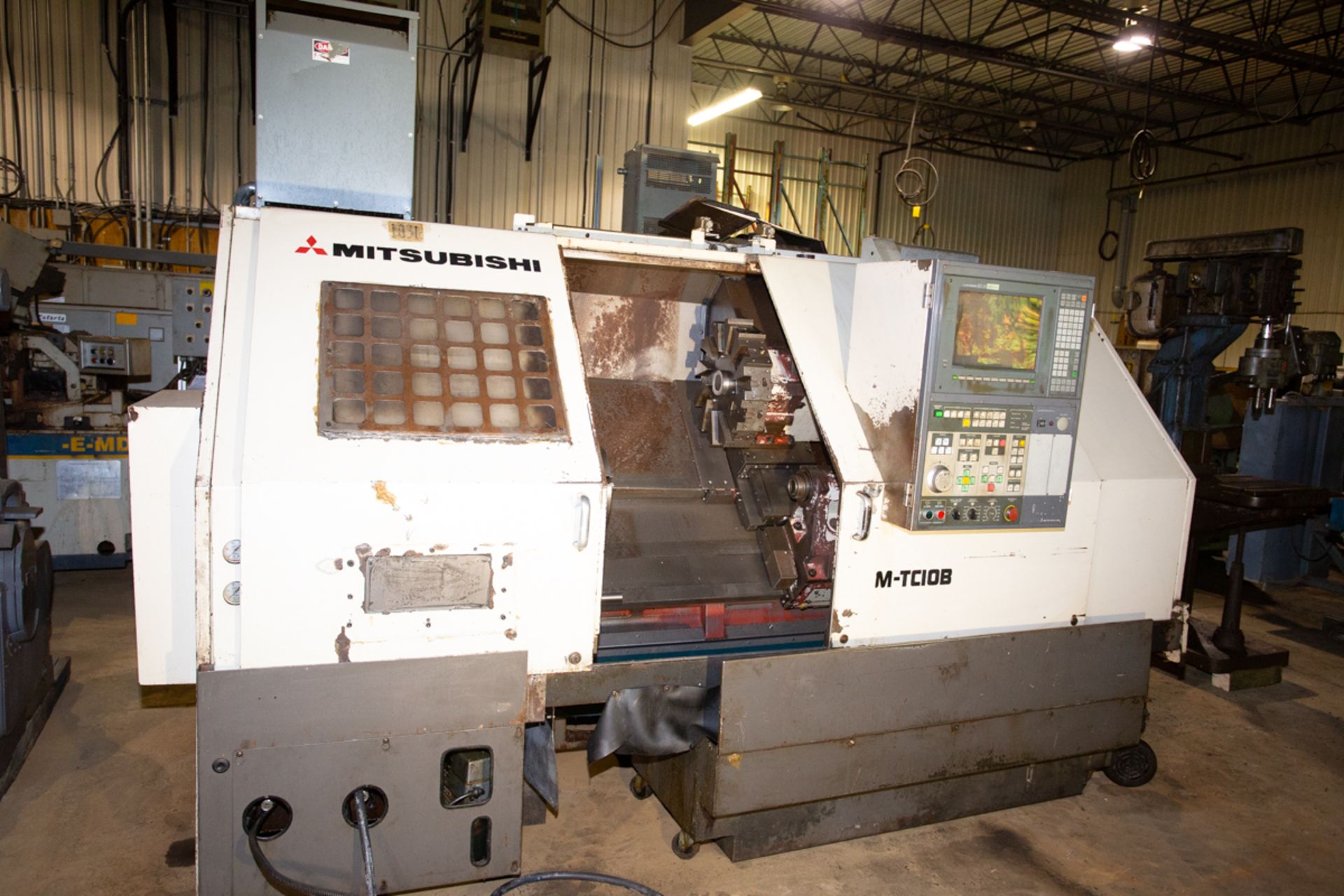 MITSUBISHI "W-TC10B" CNC LATHE, MITSUBISHI CONTROL, 12" CHUCK (1993) (LOCATED IN RICHMOND, QC) - - Image 2 of 8