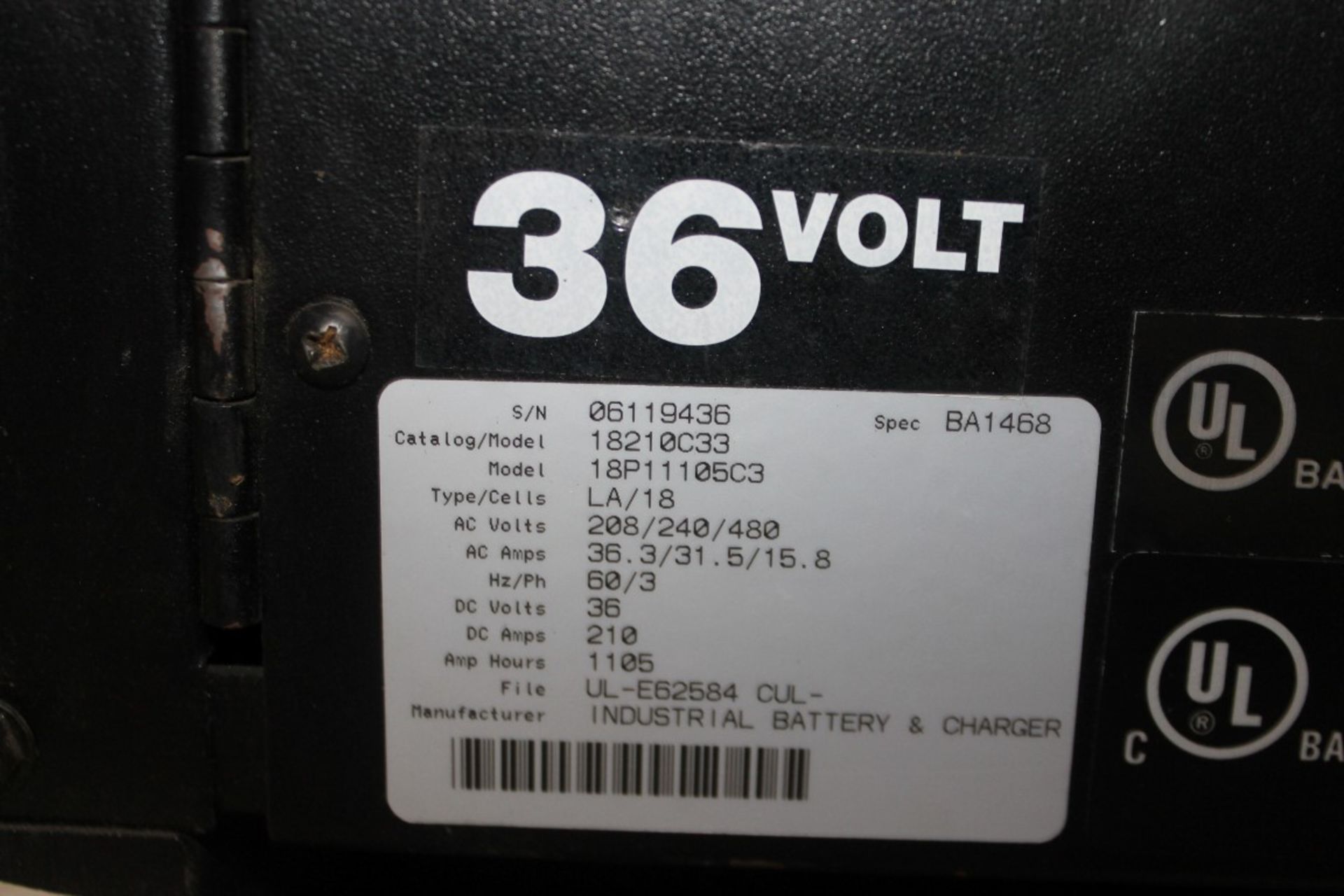 PLUSONE 36 VOLTS BATTERY CHARGER - Image 3 of 4