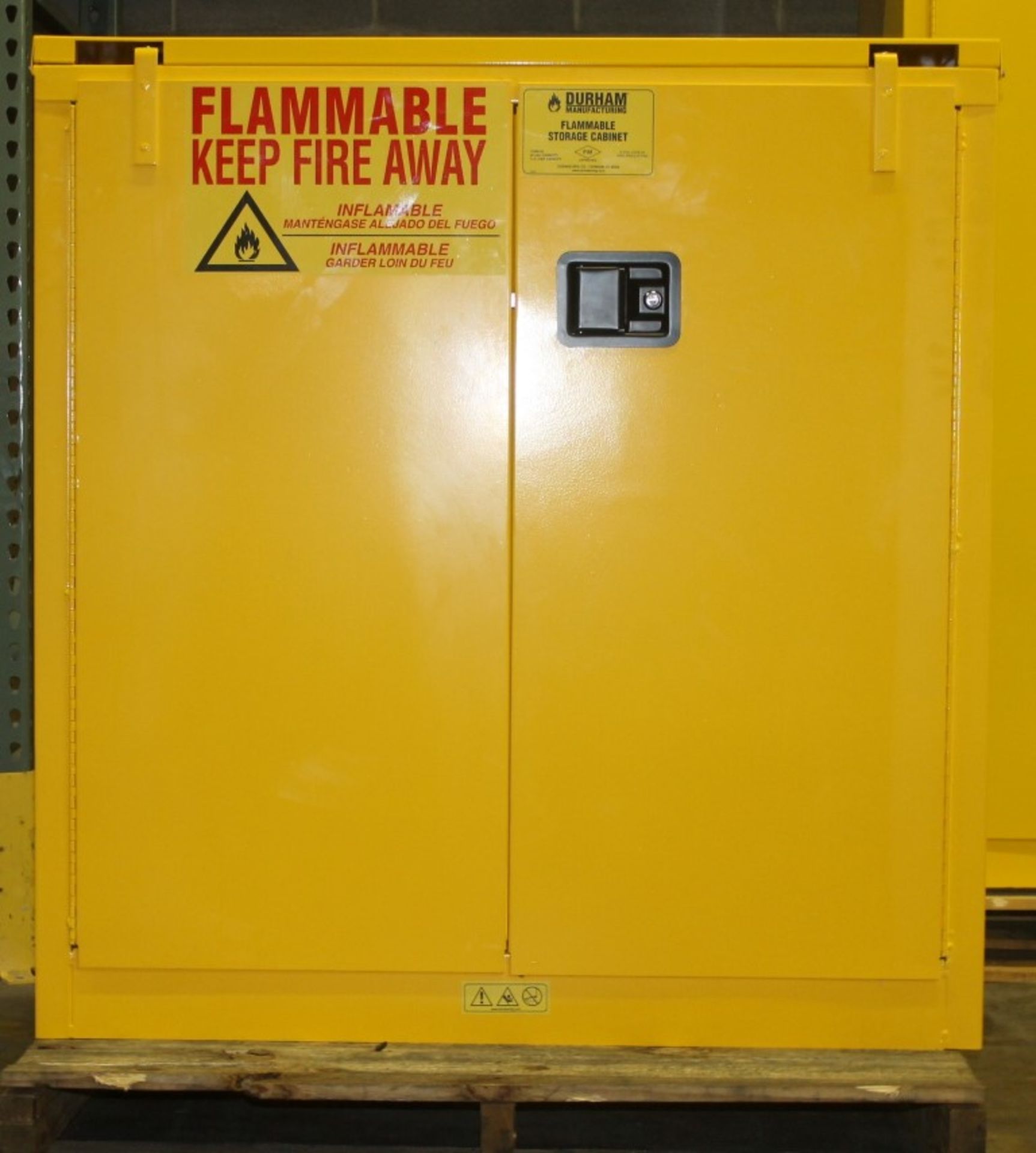 30 GALLONS FLAMMABLE SAFETY STORAGE CABINET - Image 3 of 3