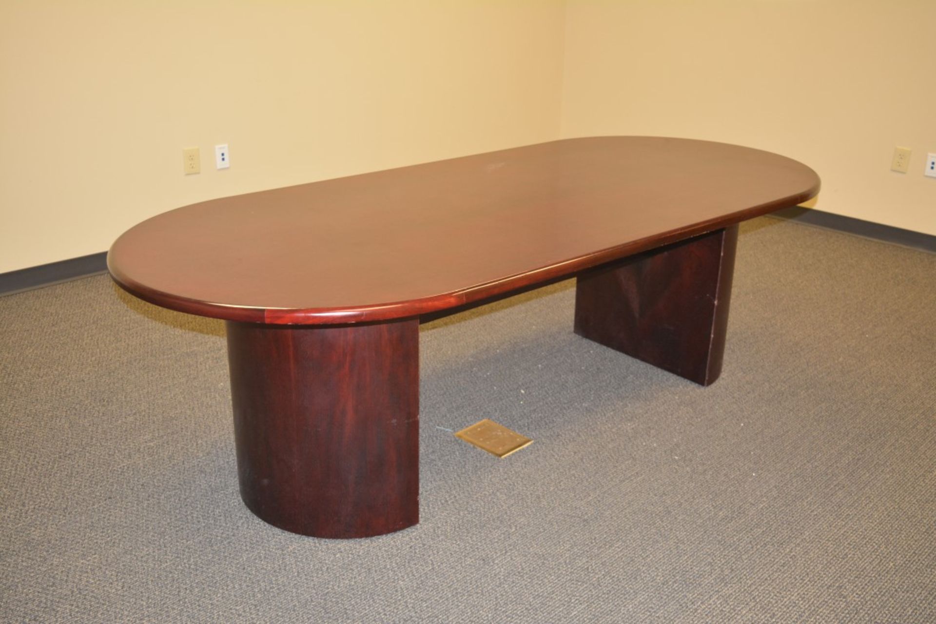 USED CONFERENCE TABLE - Image 2 of 2