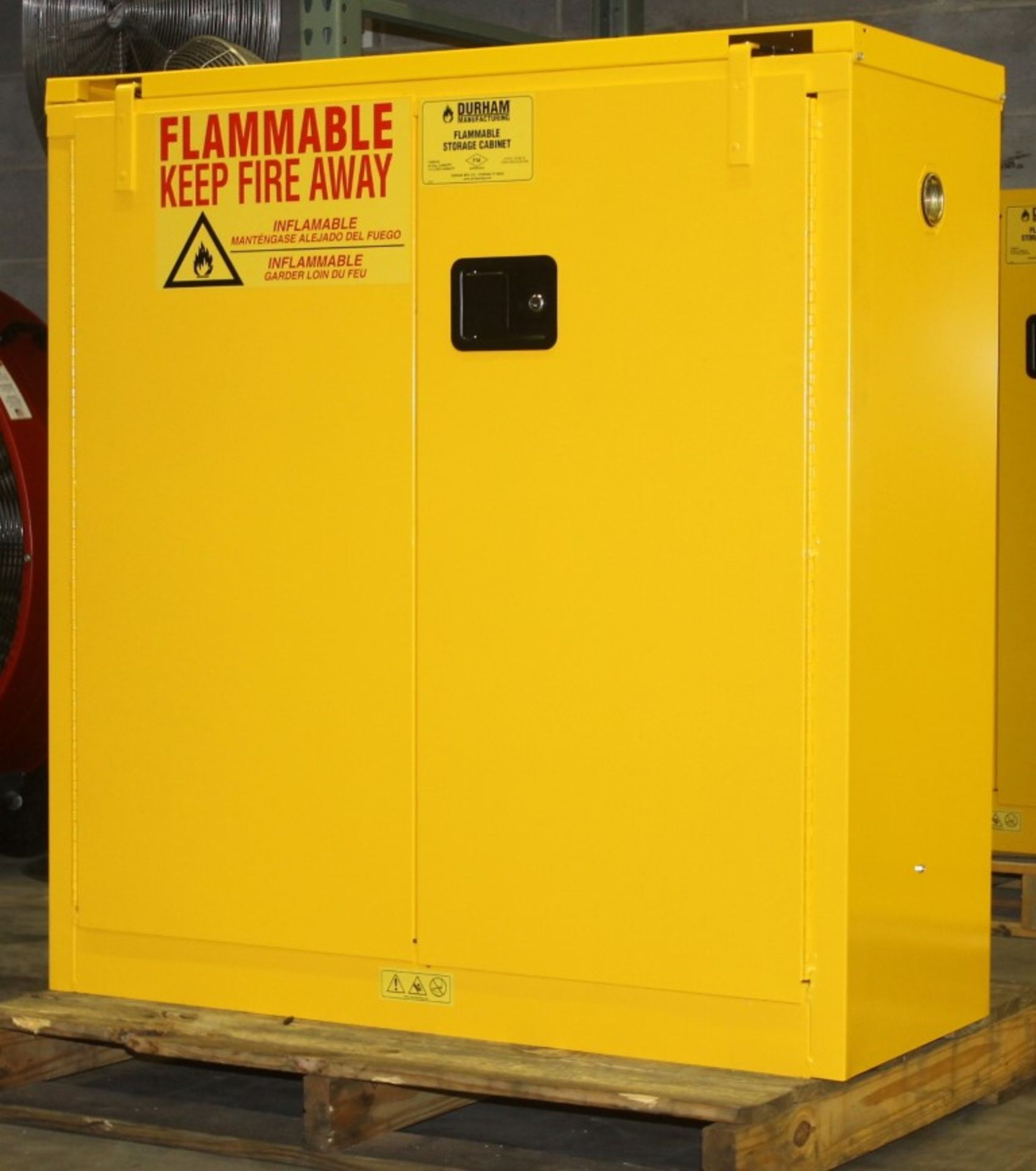 30 GALLONS FLAMMABLE SAFETY STORAGE CABINET