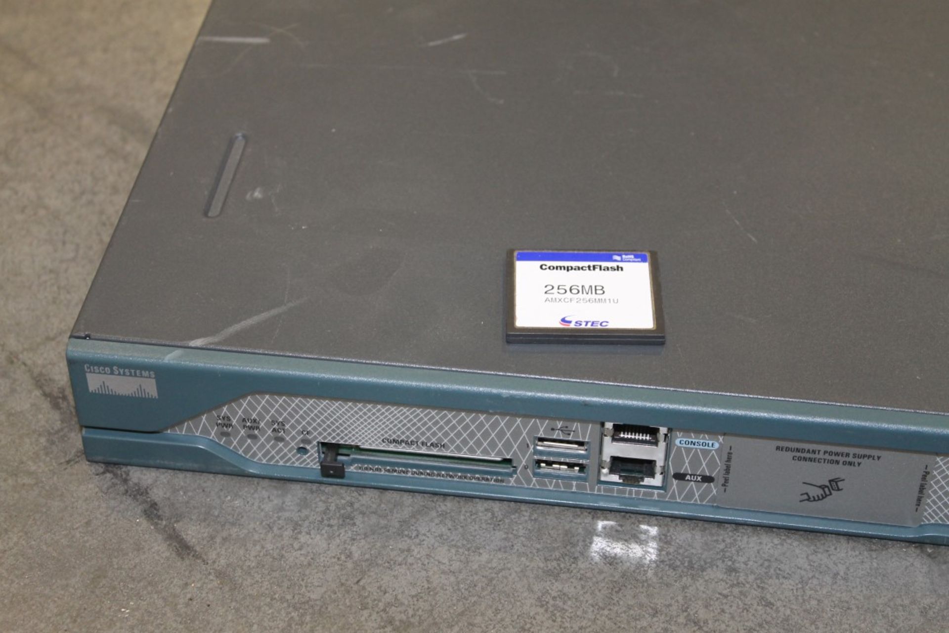 CISCO 2811 INTEGRATED SERVICES ROUTER WITH IP BASE