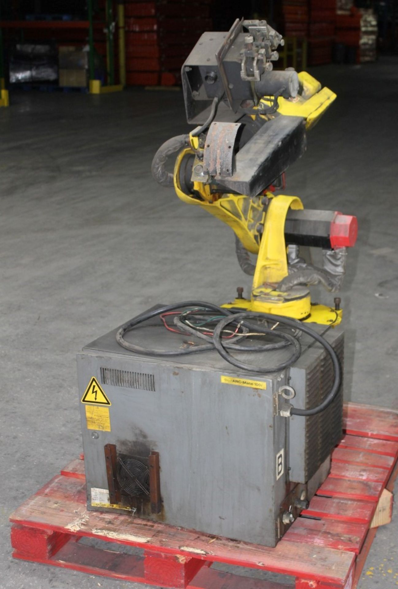 FANUC ARC MATE 100I ELECTRIC SERVO-DRIVEN WELDING ROBOT - Image 5 of 5